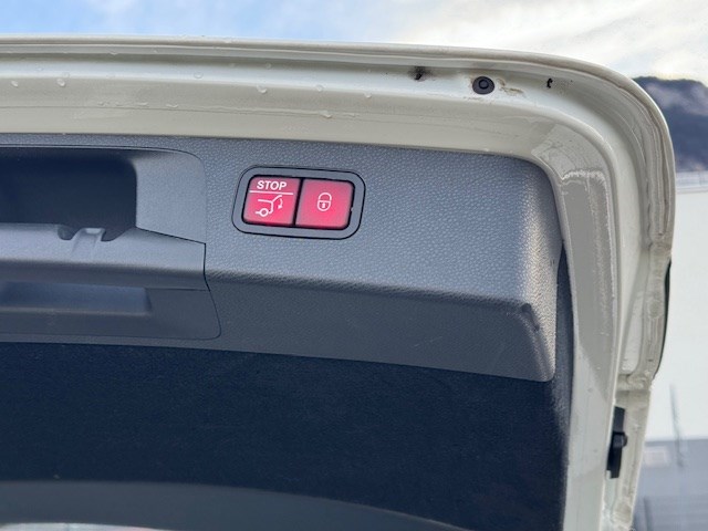 MERCEDES-BENZ E 200 Avantgarde 9G-Tronic-image-14