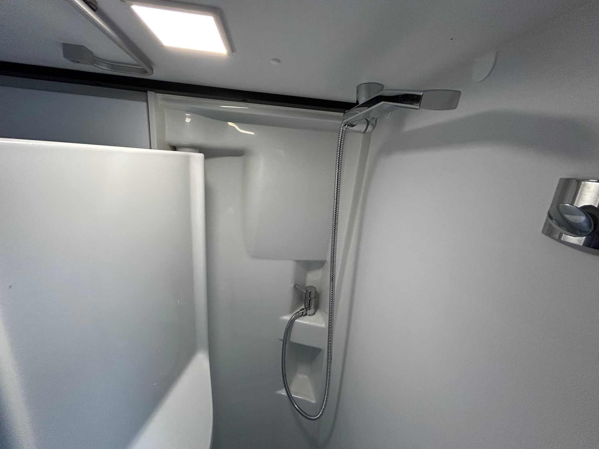 ADRIA Twin Supreme 640 SPB Family-image-11