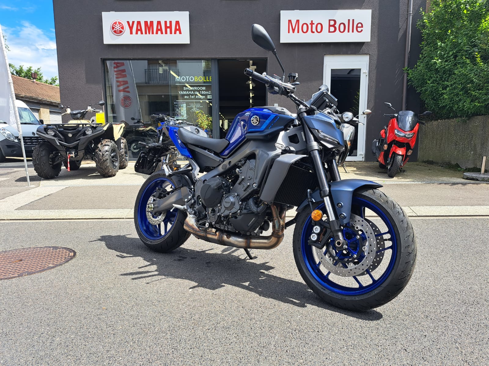 YAMAHA MT-09-image-1