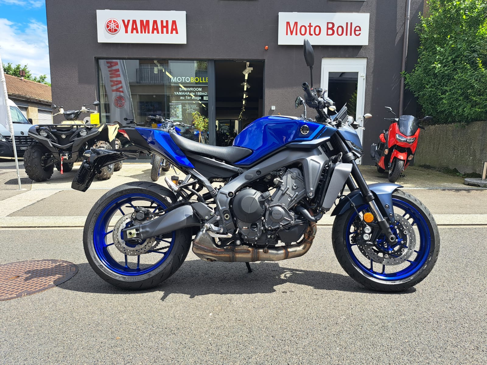 YAMAHA MT-09-image-0