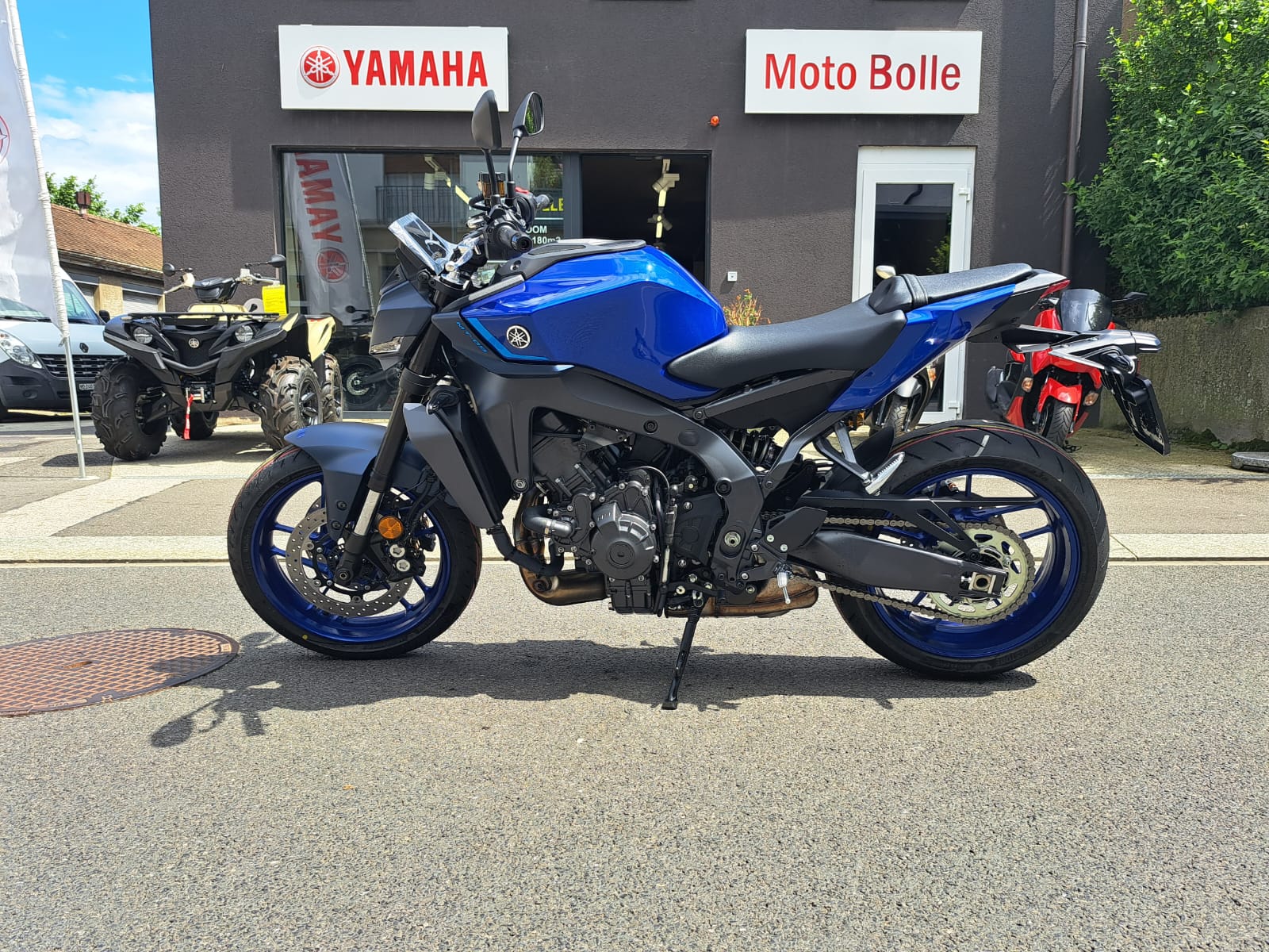 YAMAHA MT-09-image-2