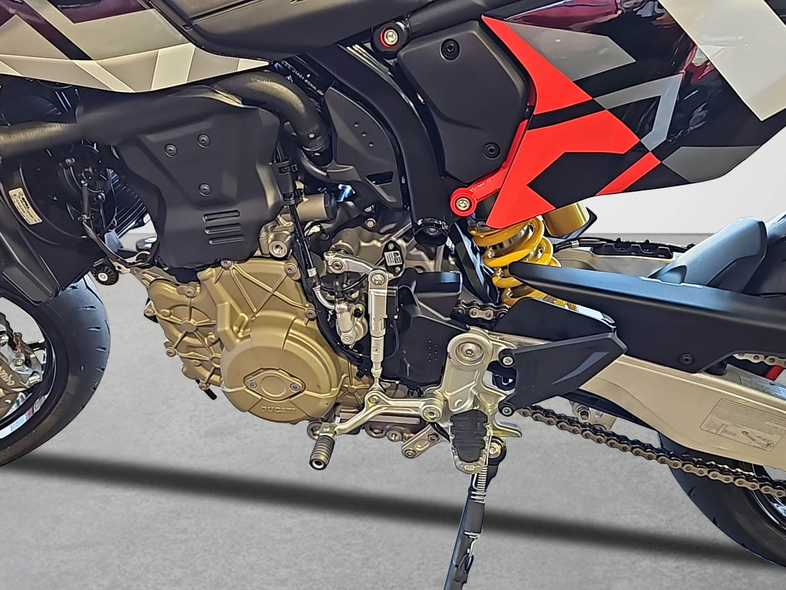 DUCATI Hypermotard 698 Mono RVE-image-5