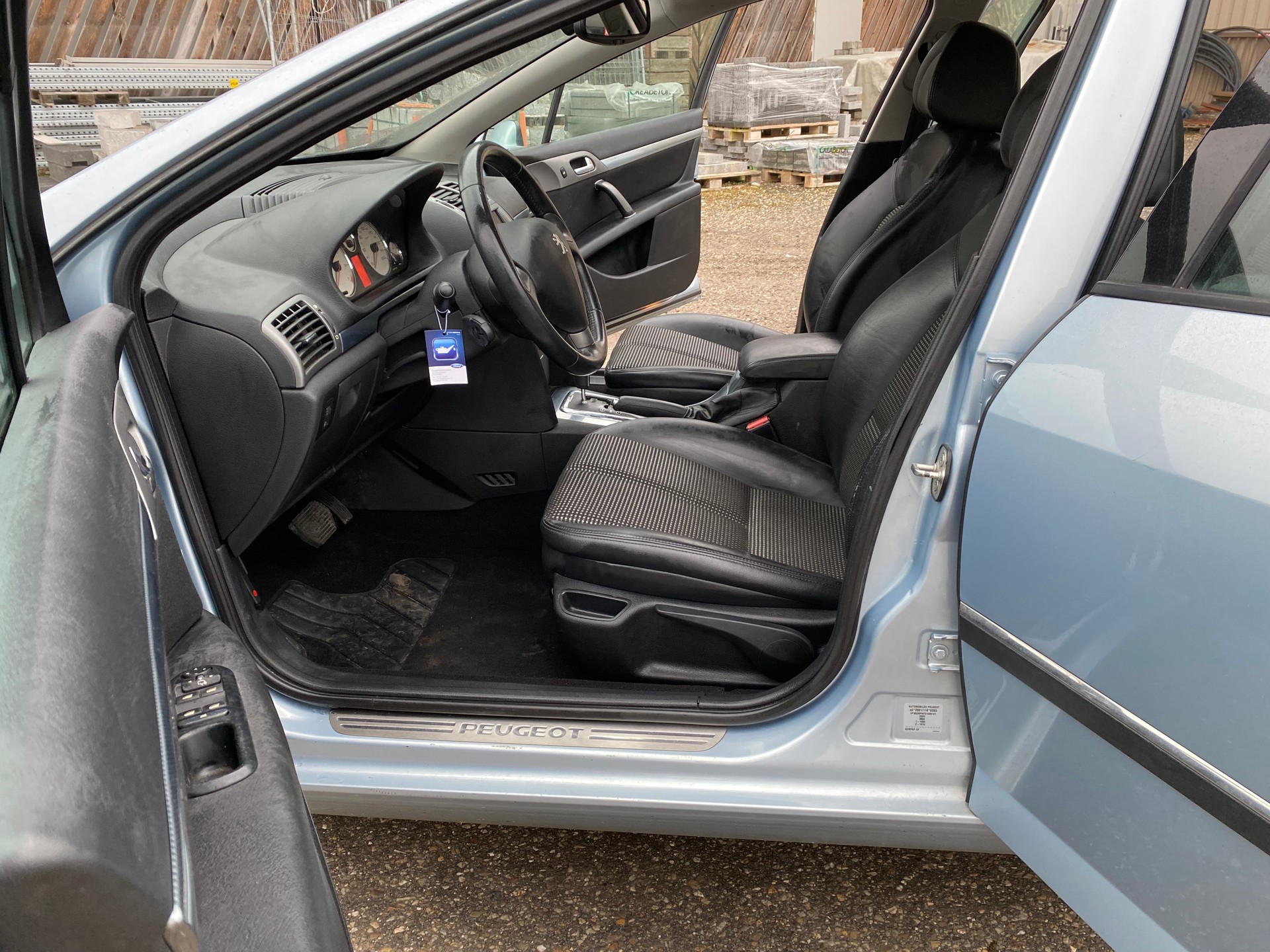 PEUGEOT 407 2.0 ST Dynamic-image-7