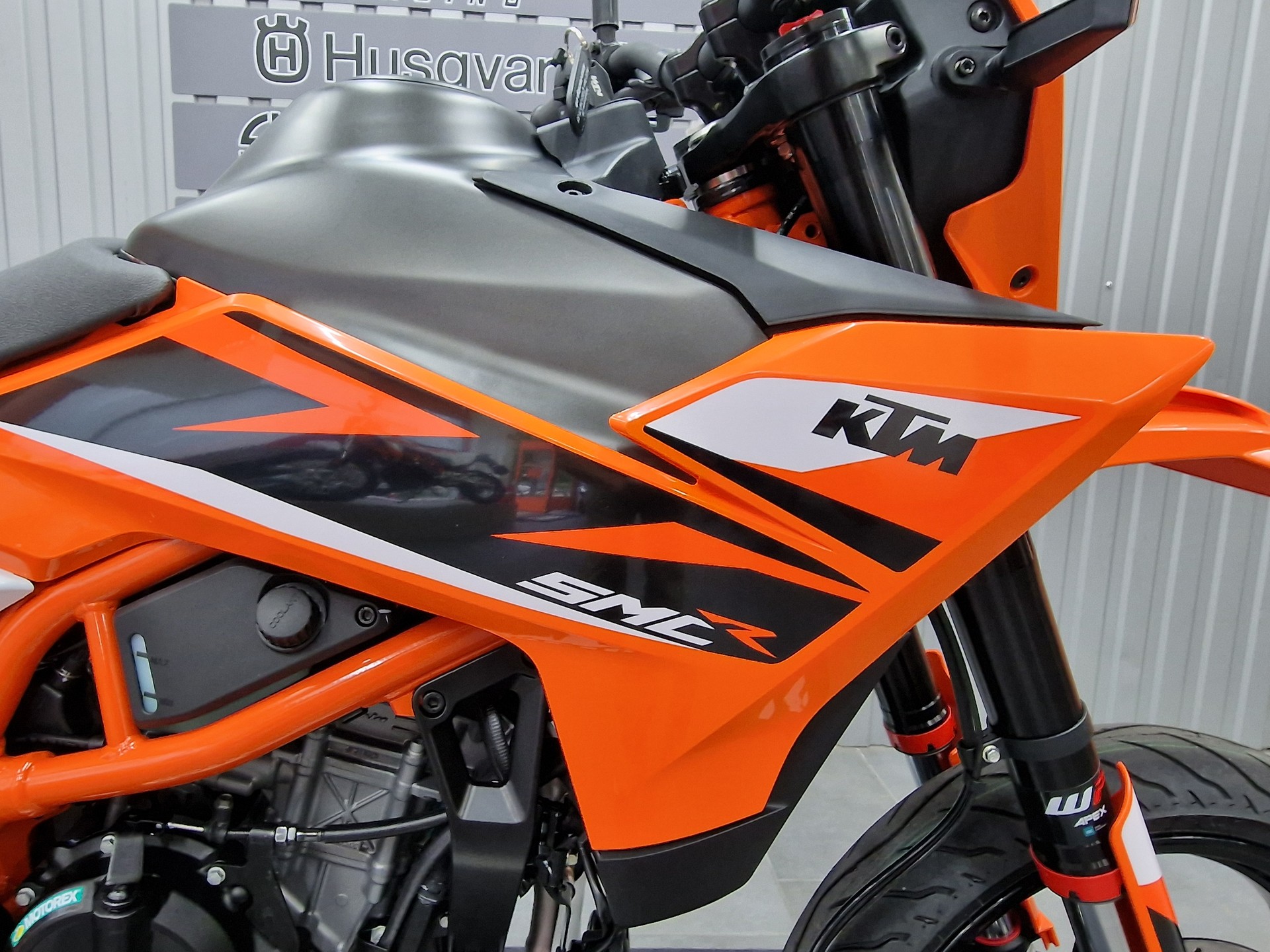 KTM 125 SMC R-image-5