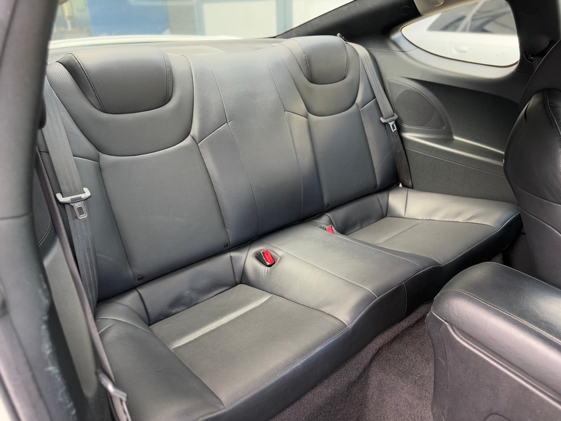 HYUNDAI Genesis 3.8 V6 Automatic-image-12
