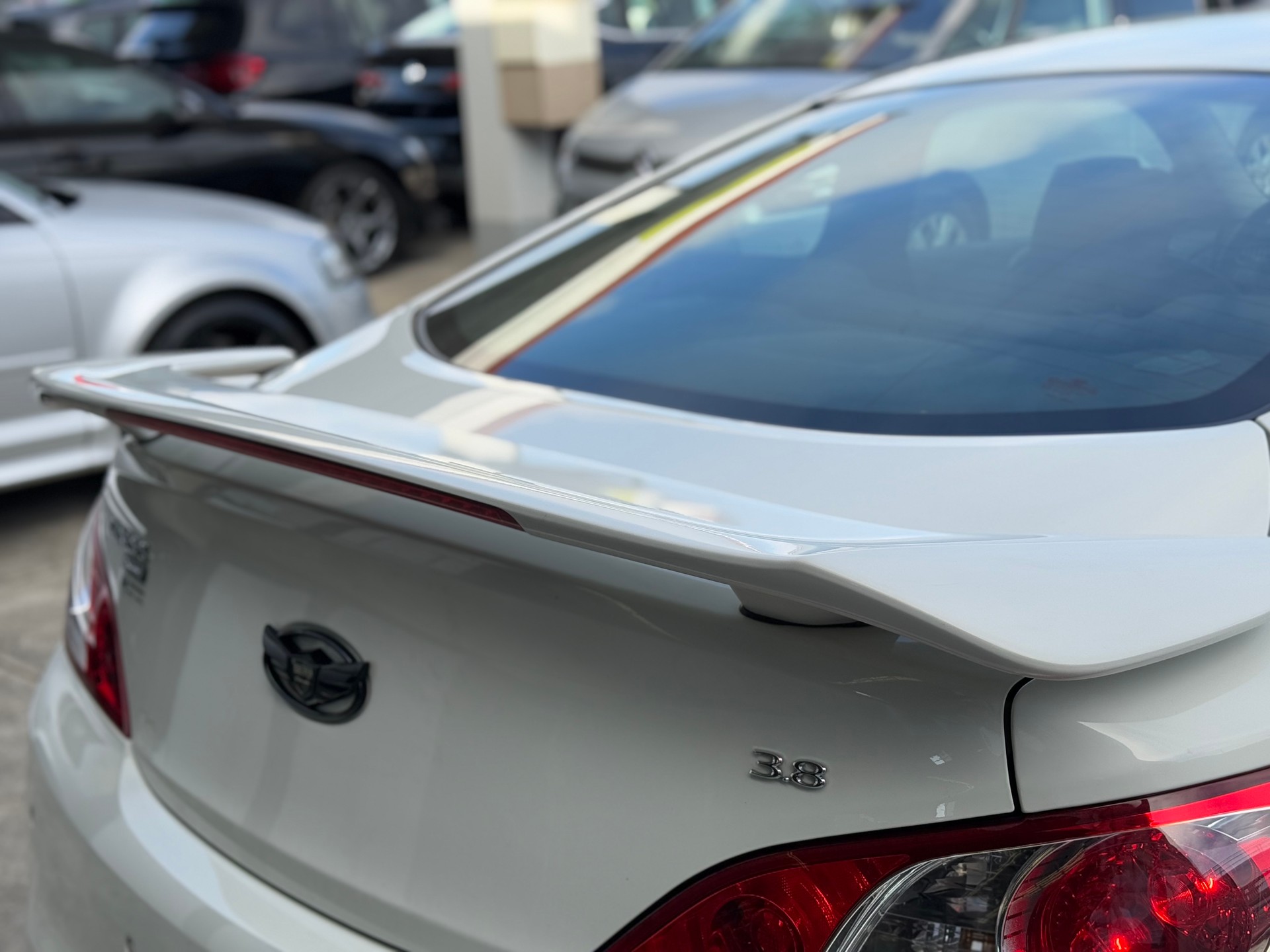 HYUNDAI Genesis 3.8 V6 Automatic-image-8