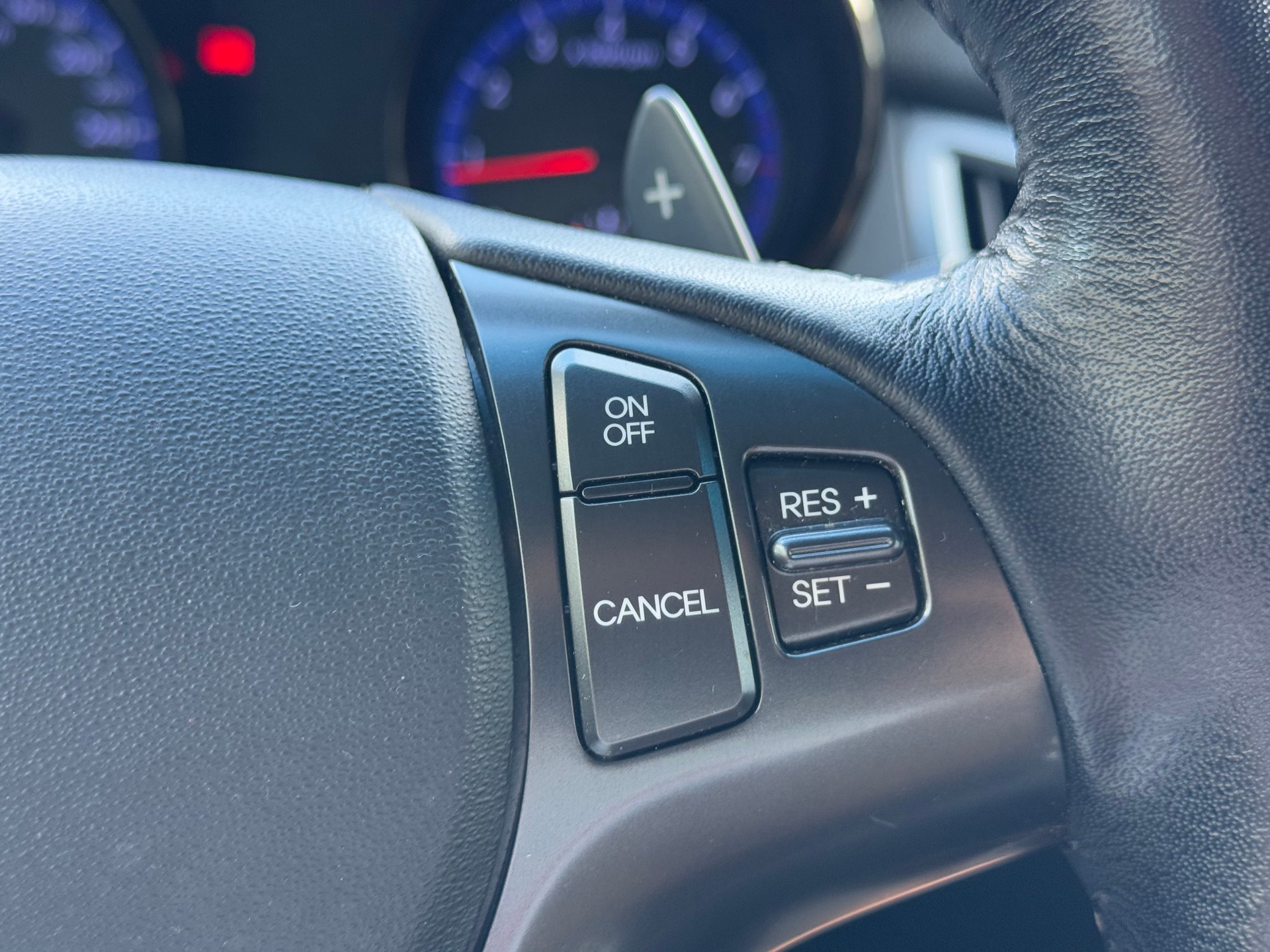 HYUNDAI Genesis 3.8 V6 Automatic-image-16