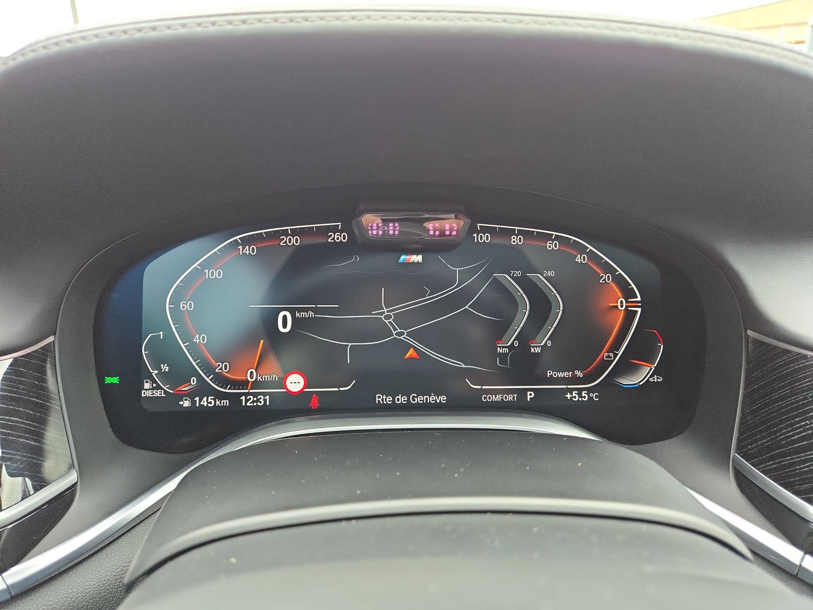 BMW 730d xDrive 48V M Sport Steptronic-image-11