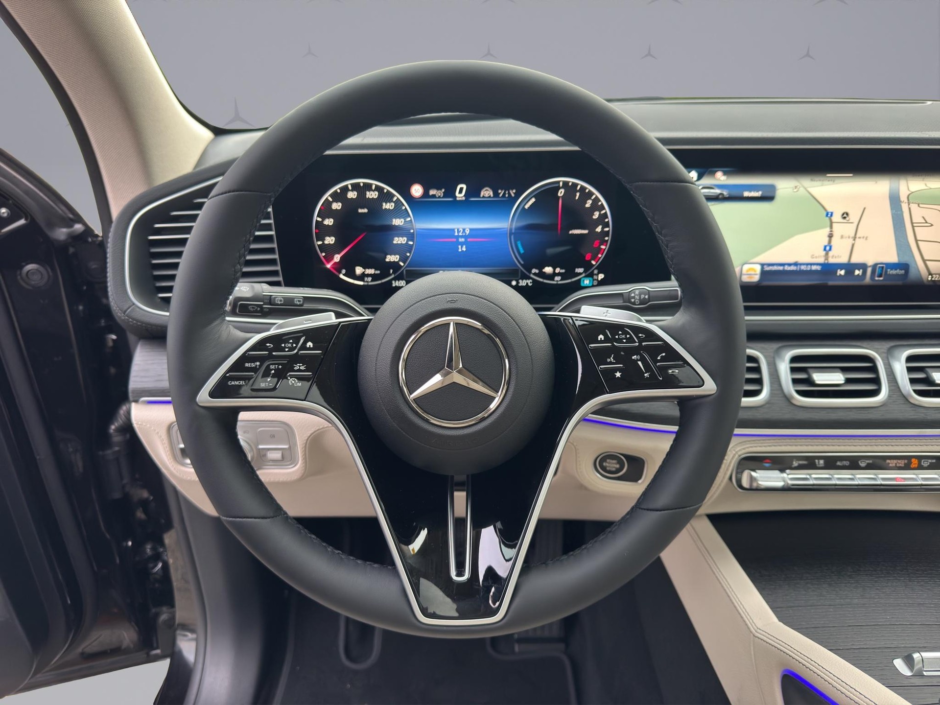 MERCEDES-BENZ GLE 350 de EQ Star AMG Line 4matic-image-12