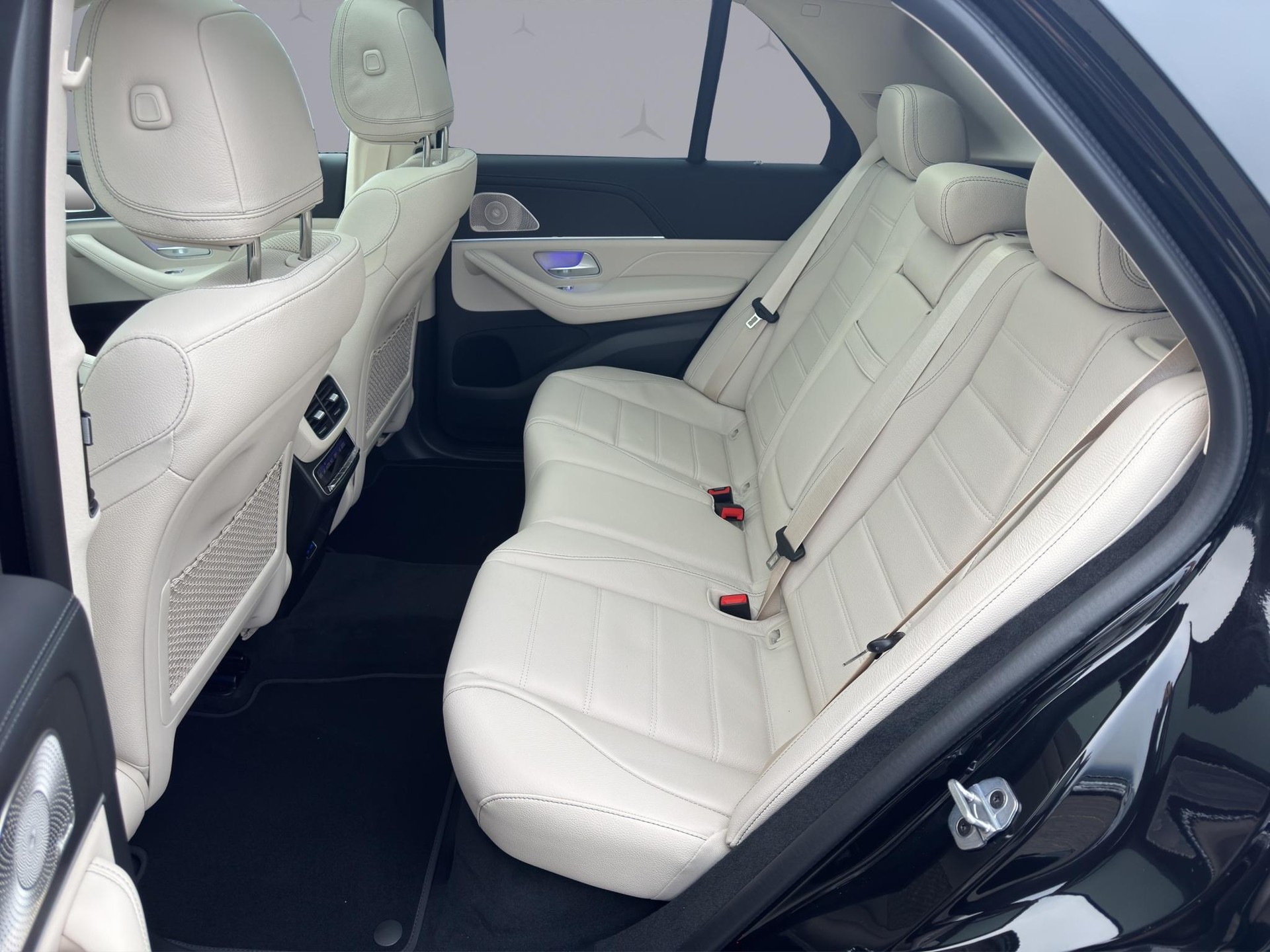 MERCEDES-BENZ GLE 350 de EQ Star AMG Line 4matic-image-10