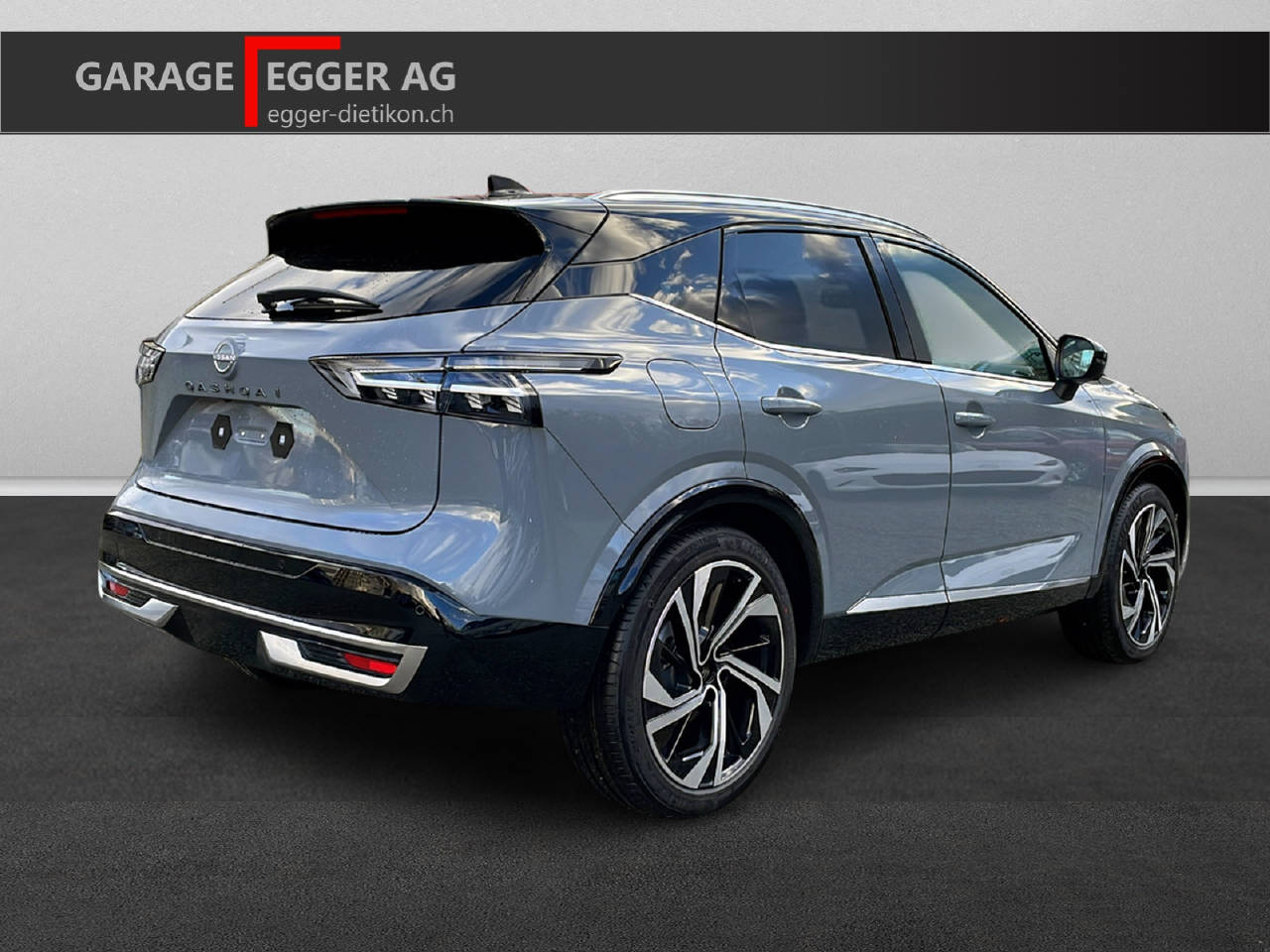 NISSAN Qashqai 1.3 DIG-T Tekna+ 4x4-image-2