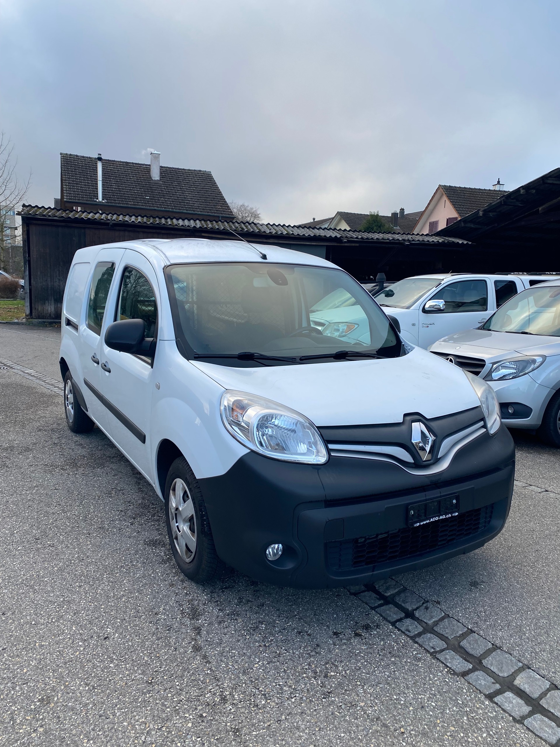 RENAULT Kangoo Maxi dCi 90 ENERGY Access 2 Pl./2 pl.-image-2