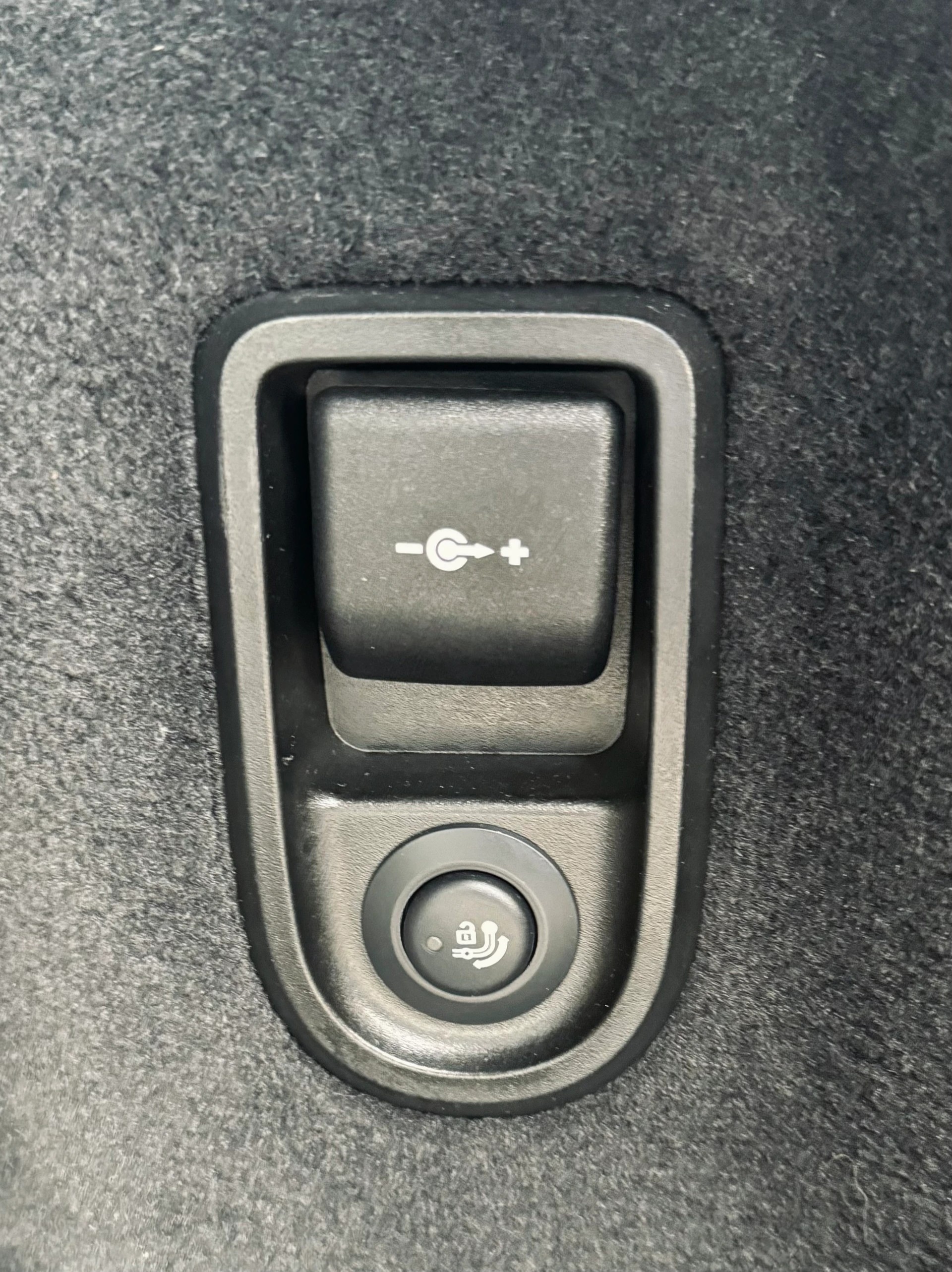 BMW 540i xDrive Touring Sport Line Steptronic-image-19