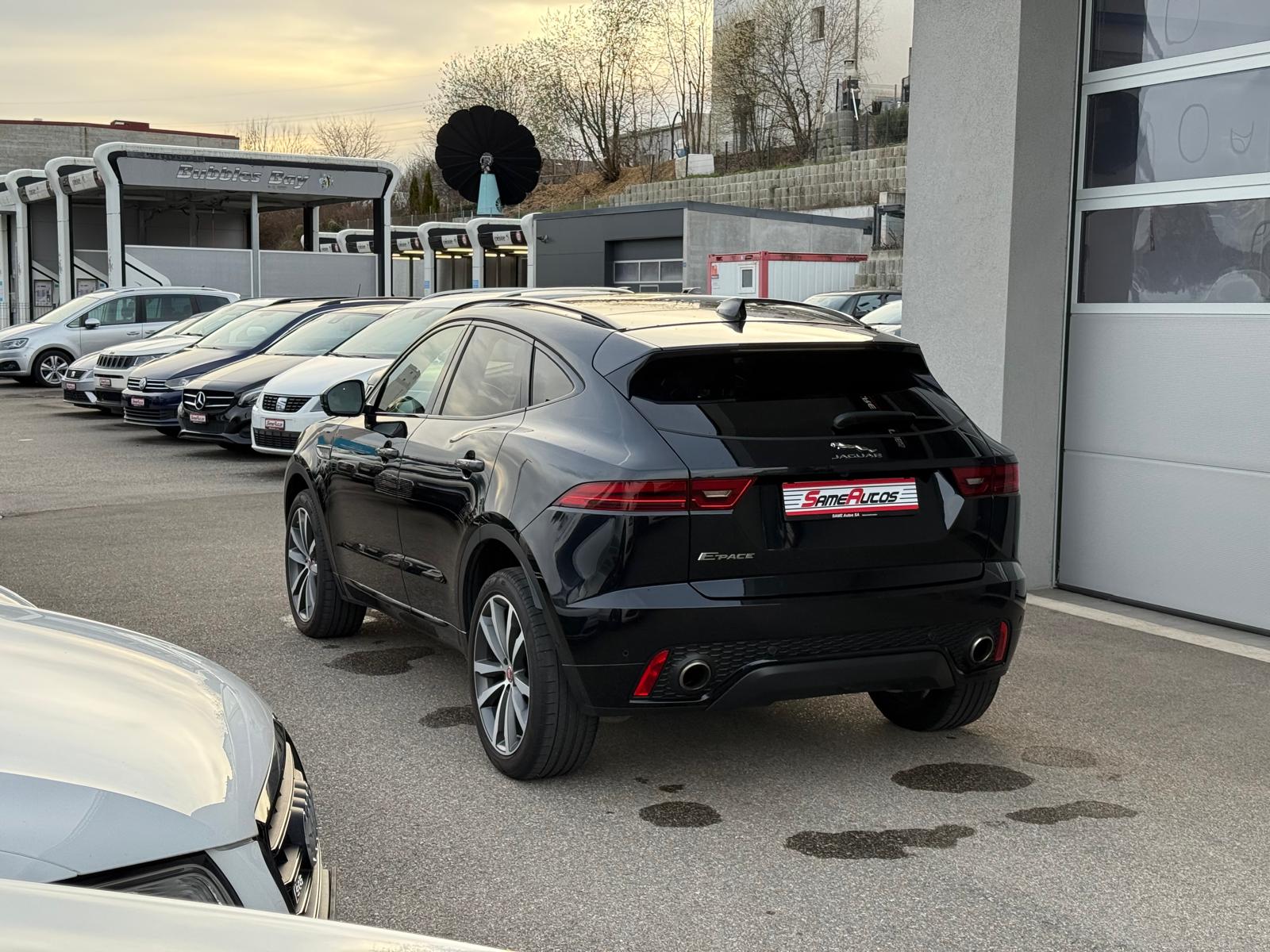 JAGUAR E-Pace 2.0 P300 R-Dynamic HSE AWD Automatik-image-3