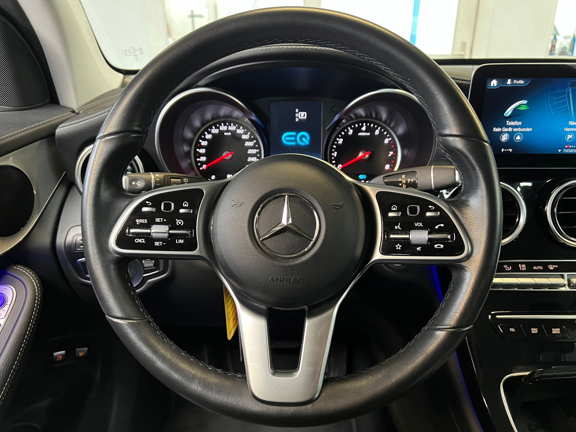 MERCEDES-BENZ GLC 300 e Off-Road 4Matic 9G-Tronic-image-8