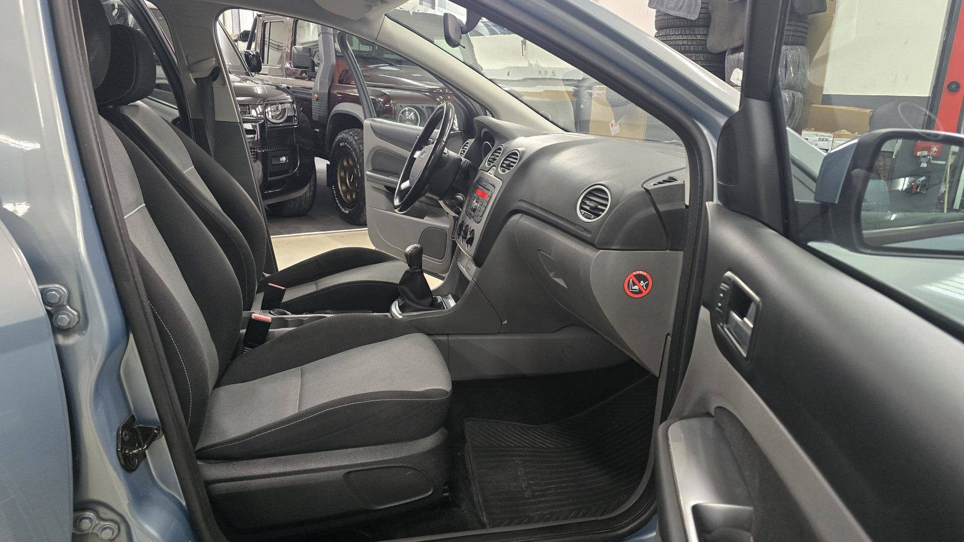 FORD Focus 1.6i VCT Carving-image-14