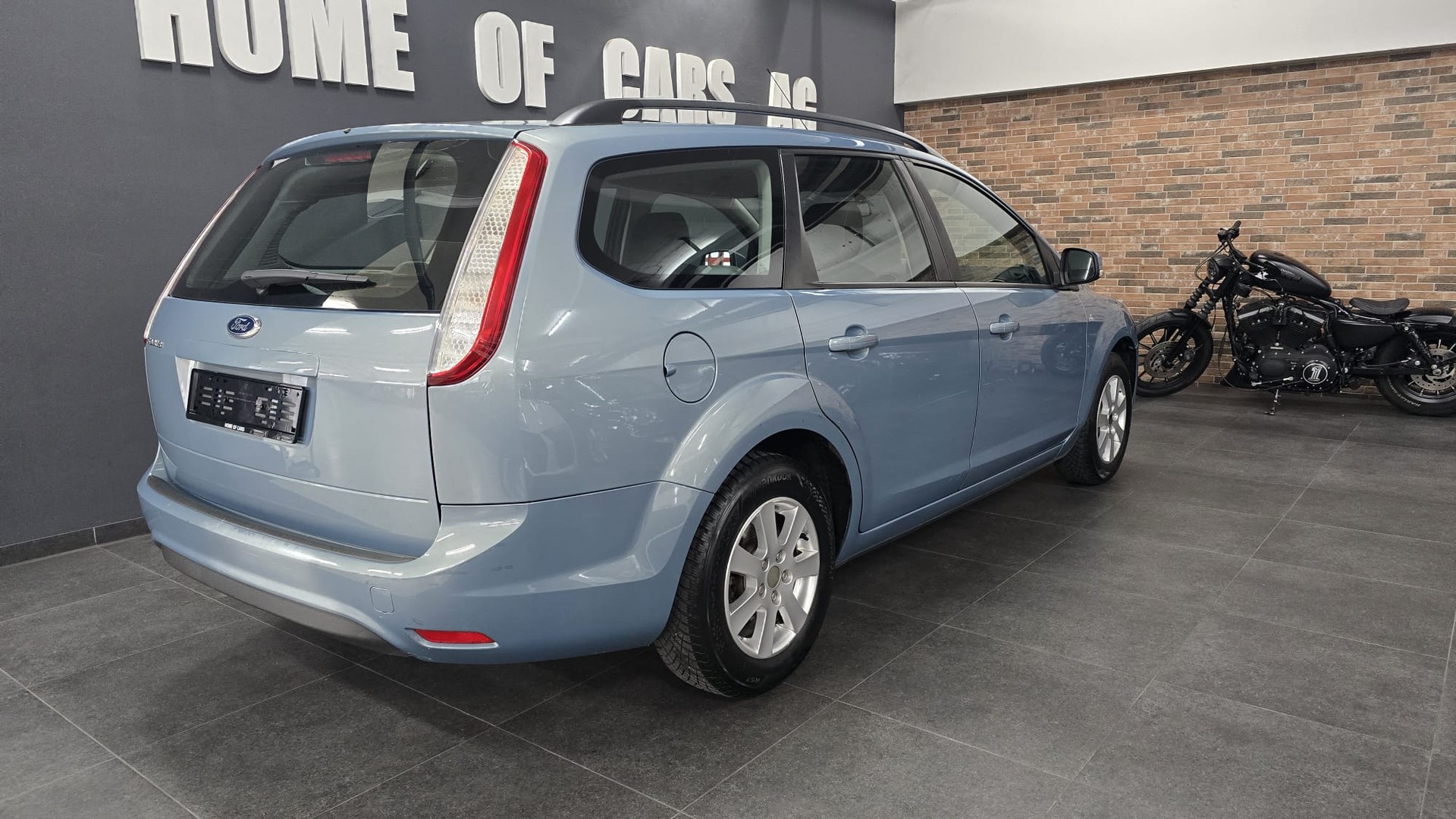 FORD Focus 1.6i VCT Carving-image-7