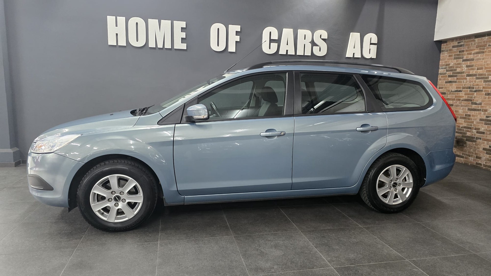 FORD Focus 1.6i VCT Carving-showroom-element-2