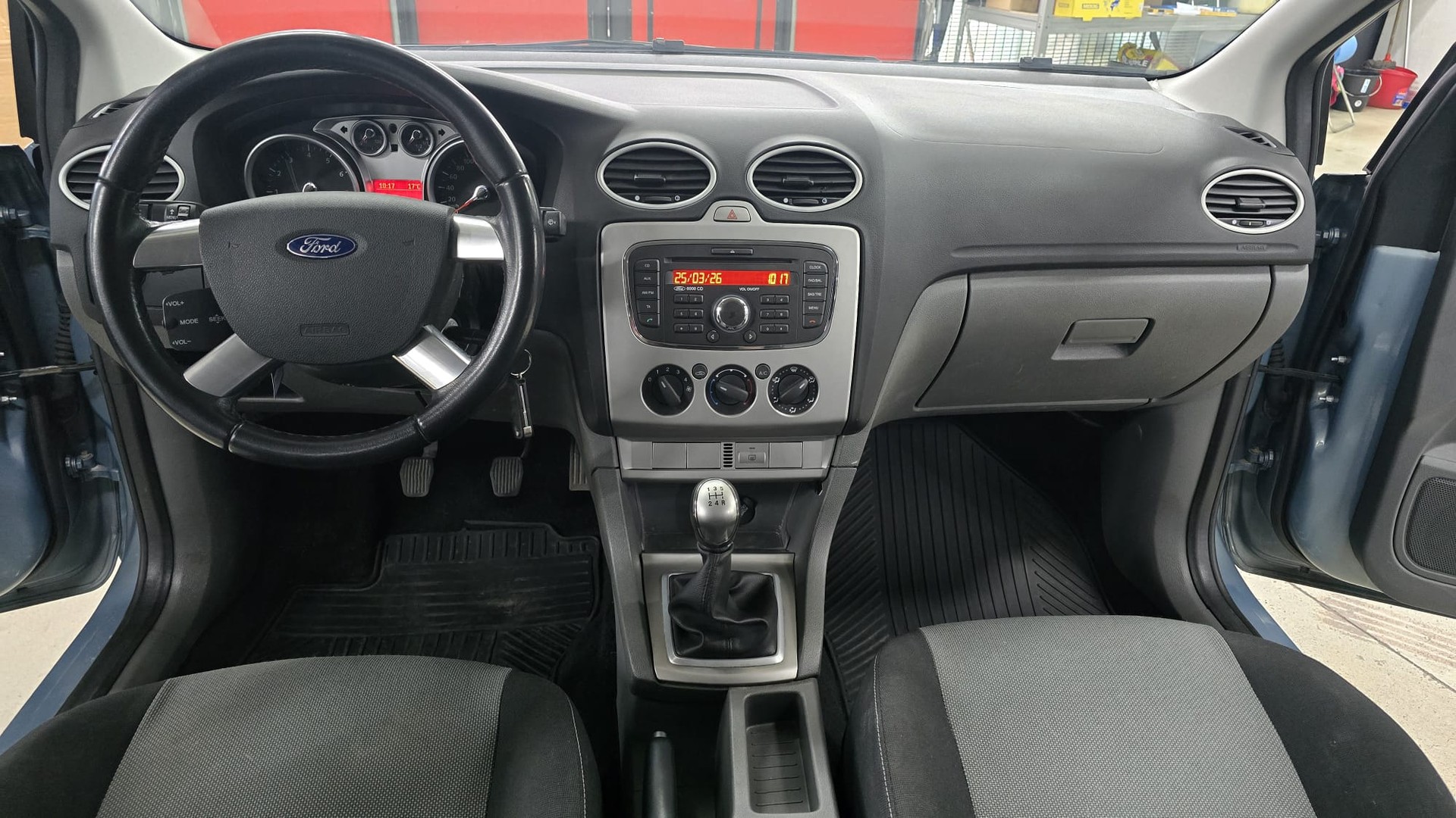 FORD Focus 1.6i VCT Carving-image-12