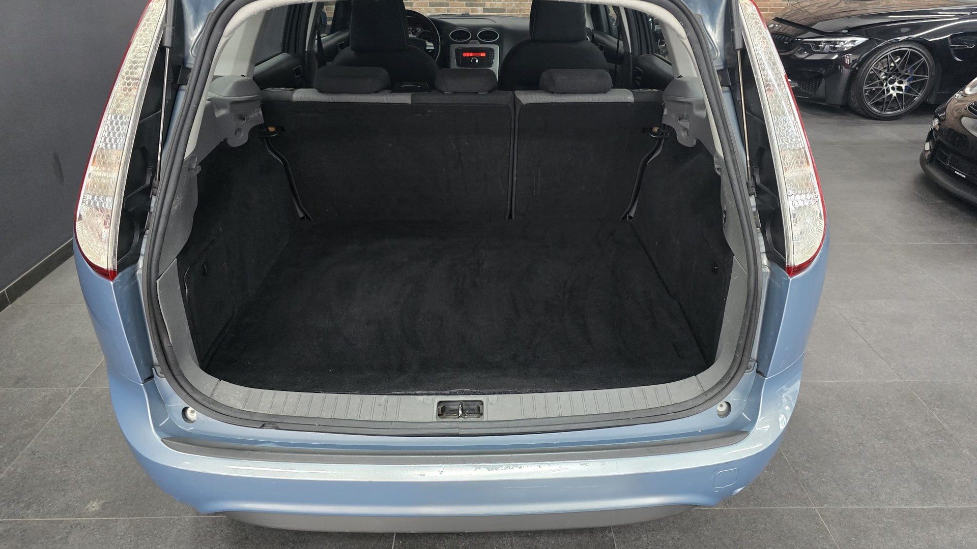 FORD Focus 1.6i VCT Carving-image-16