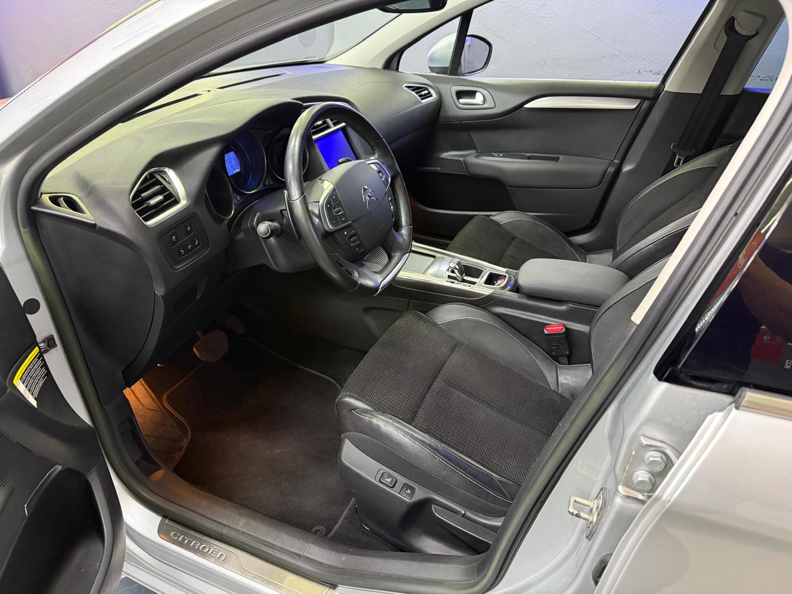 CITROEN C4 1.6 e-HDi Séduction-image-10