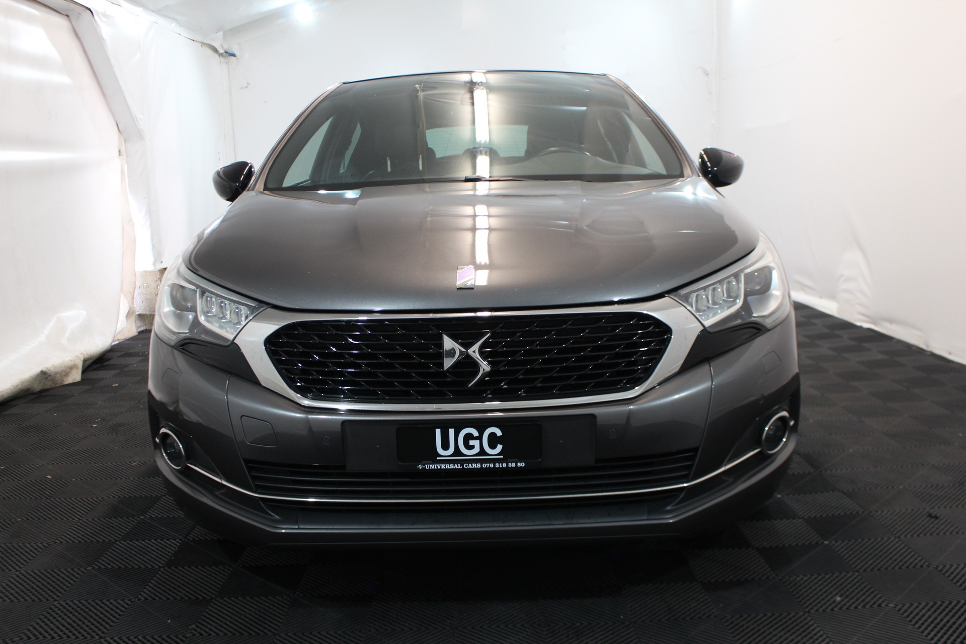 DS AUTOMOBILES DS4 2.0 BlueHDi 180 Performance L.-showroom-element-1