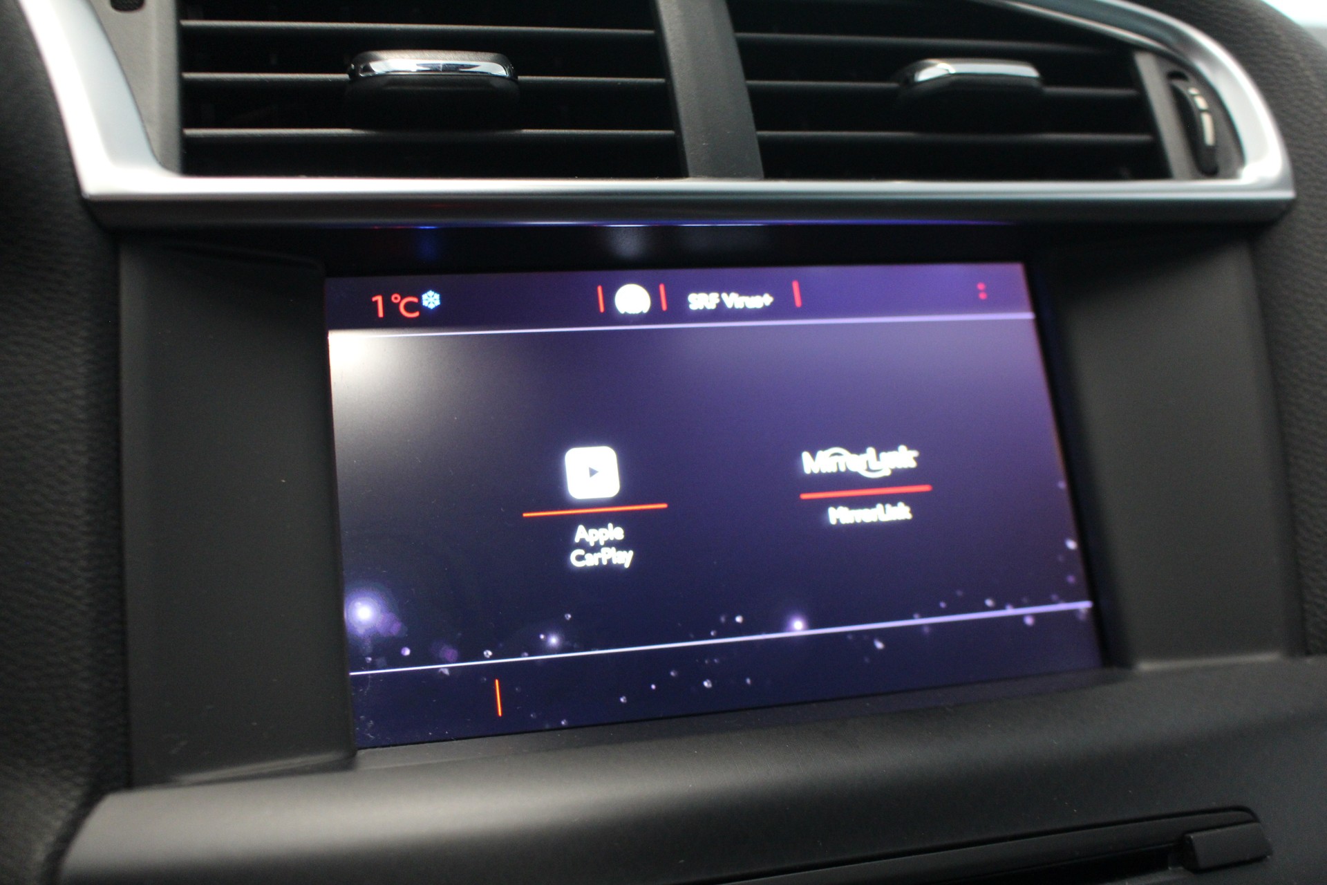 DS AUTOMOBILES DS4 2.0 BlueHDi 180 Performance L.-image-18