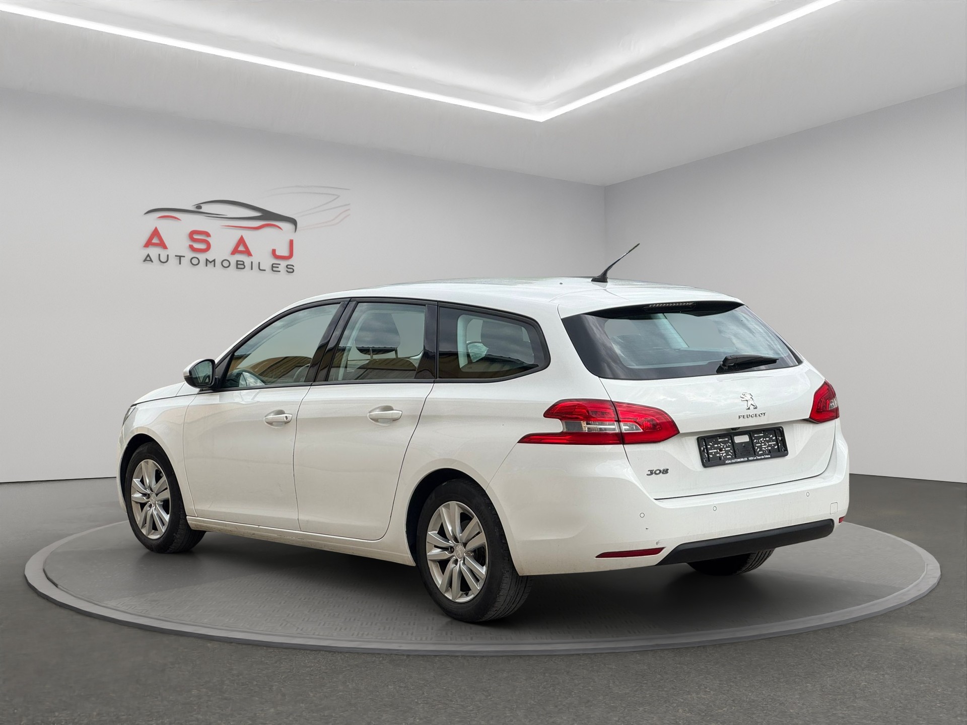 PEUGEOT 308 SW 1.2 THP Style-image-5