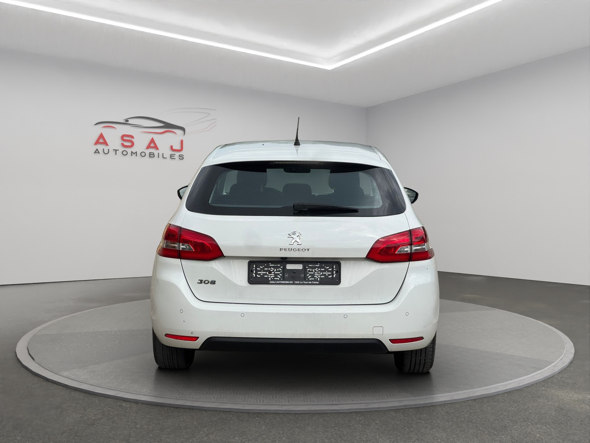 PEUGEOT 308 SW 1.2 THP Style-image-4