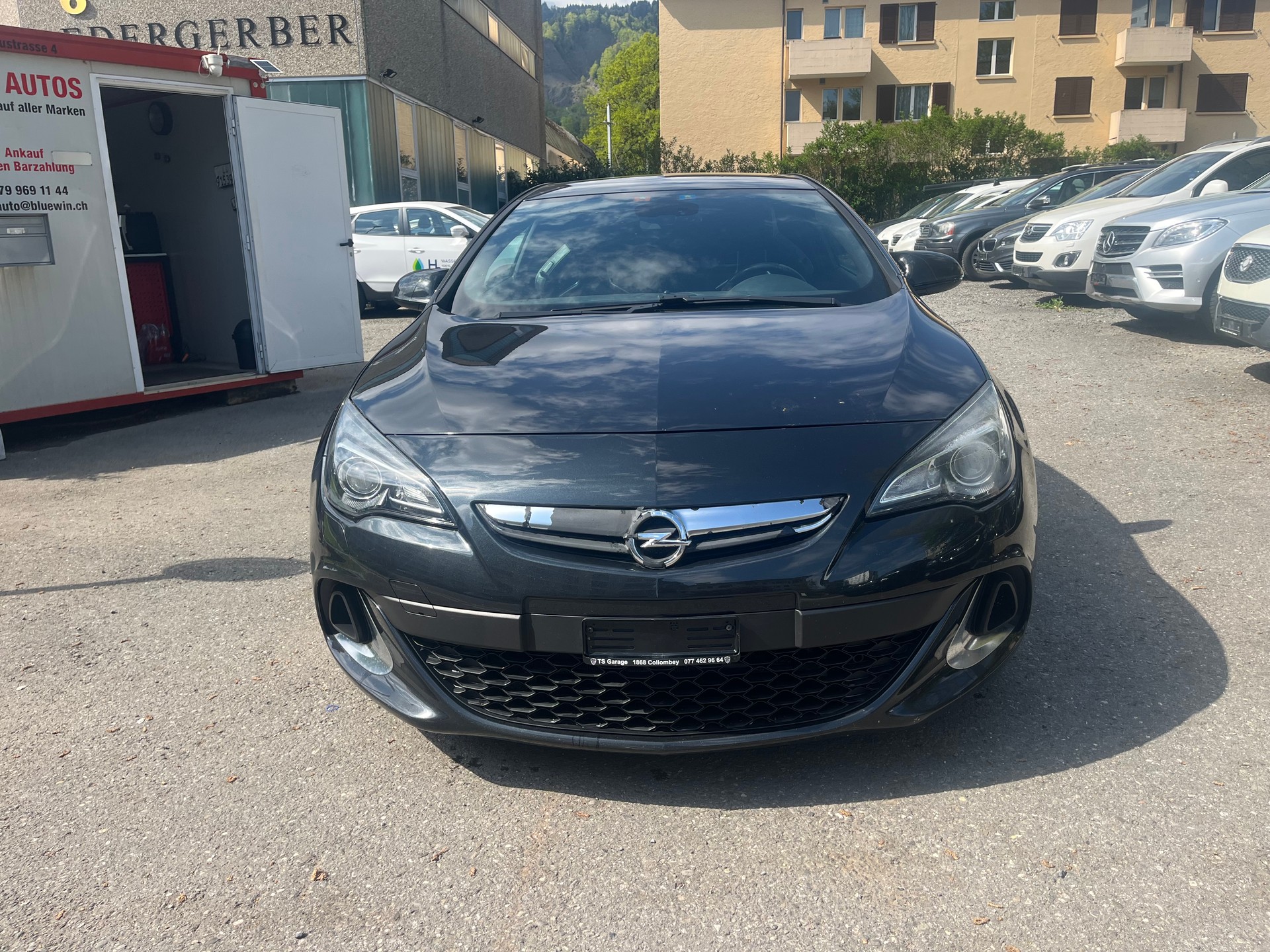 OPEL Astra GTC 2.0i 16V Turbo OPC