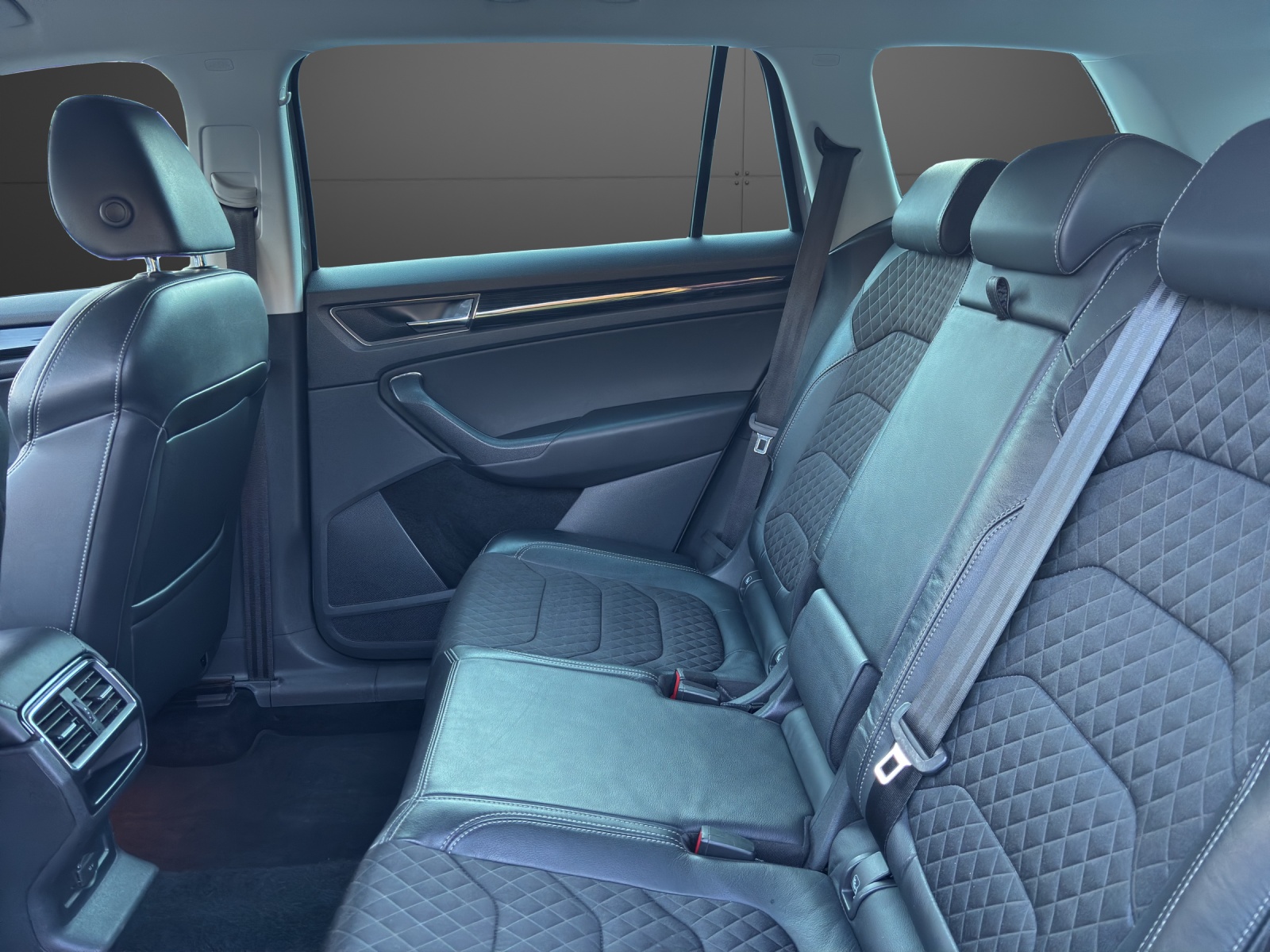 SKODA Kodiaq 2.0 TDI CR Style 4x4 DSG-image-11