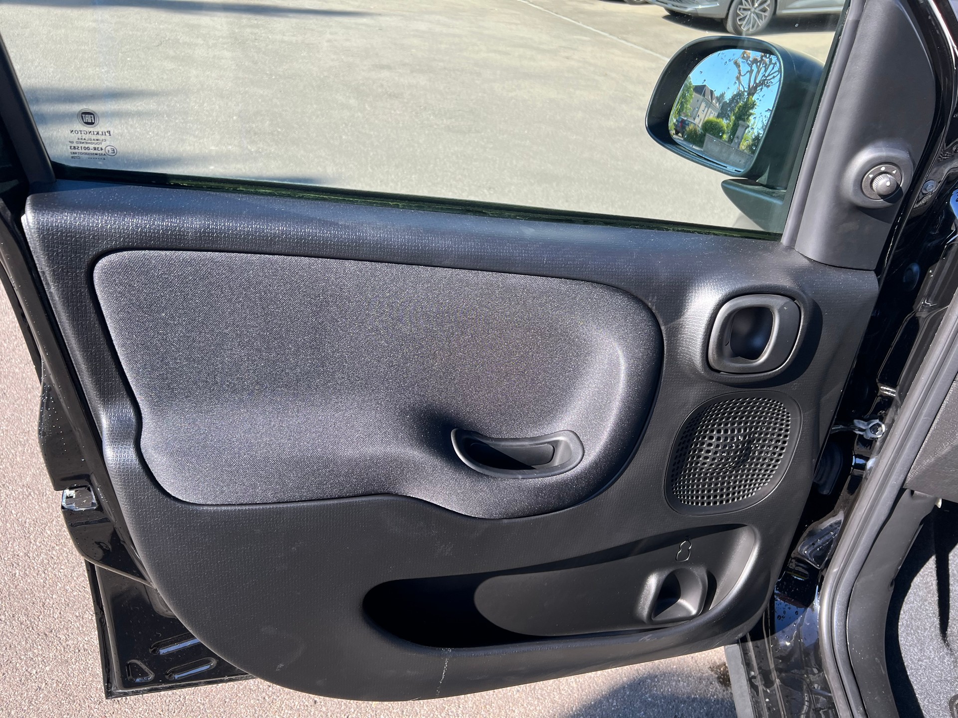 FIAT Panda 1.0 MHEV Cross Spezial-image-12