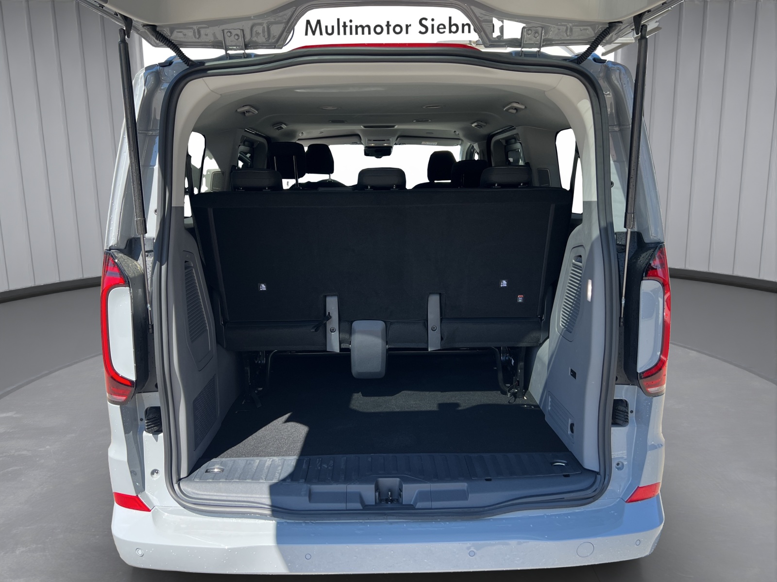 VW Caravelle 2.0 TDI Edition Aut.8 4 Motion-image-13