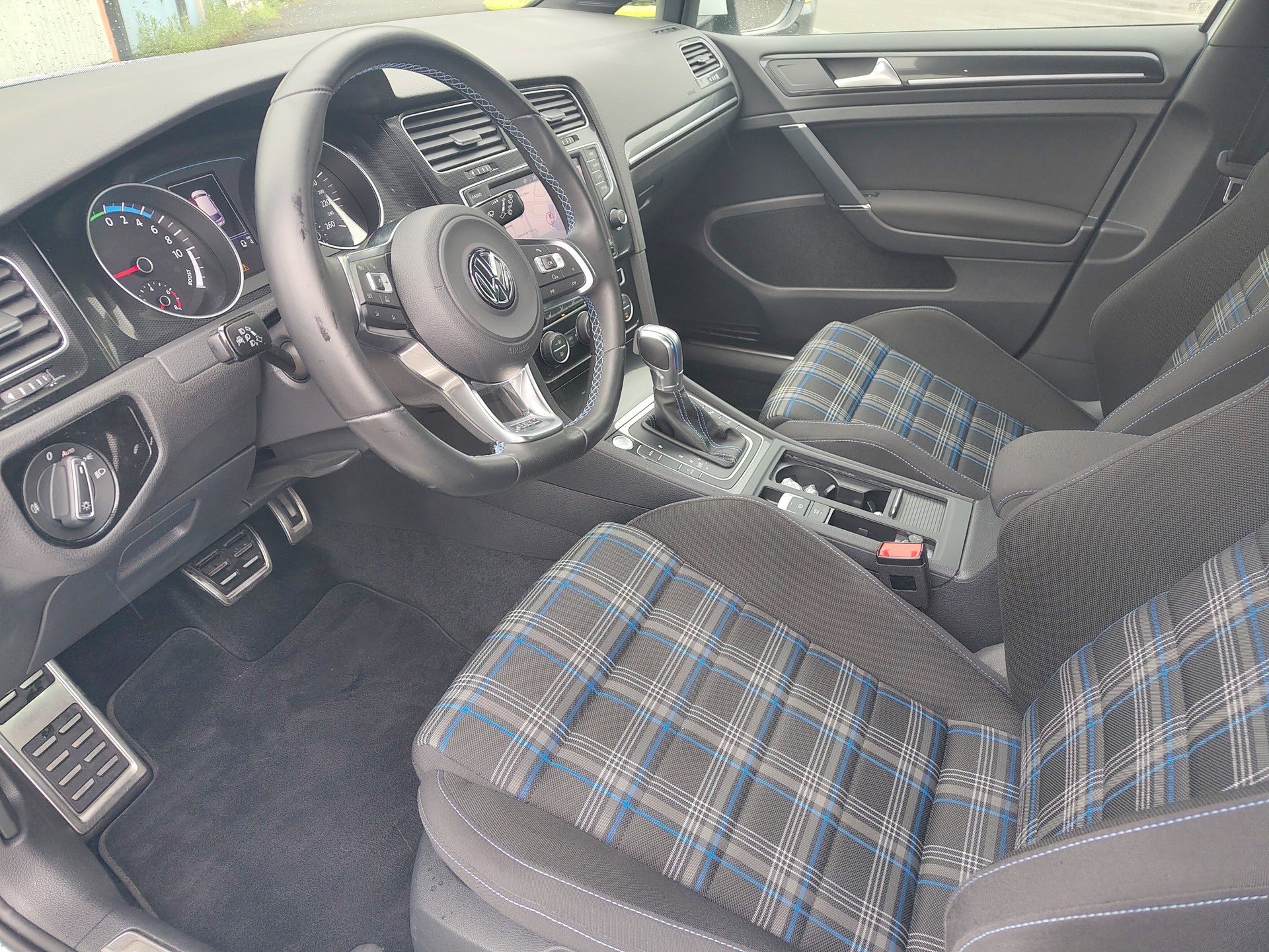 VW Golf 1.4 TSI GTE DSG-image-4