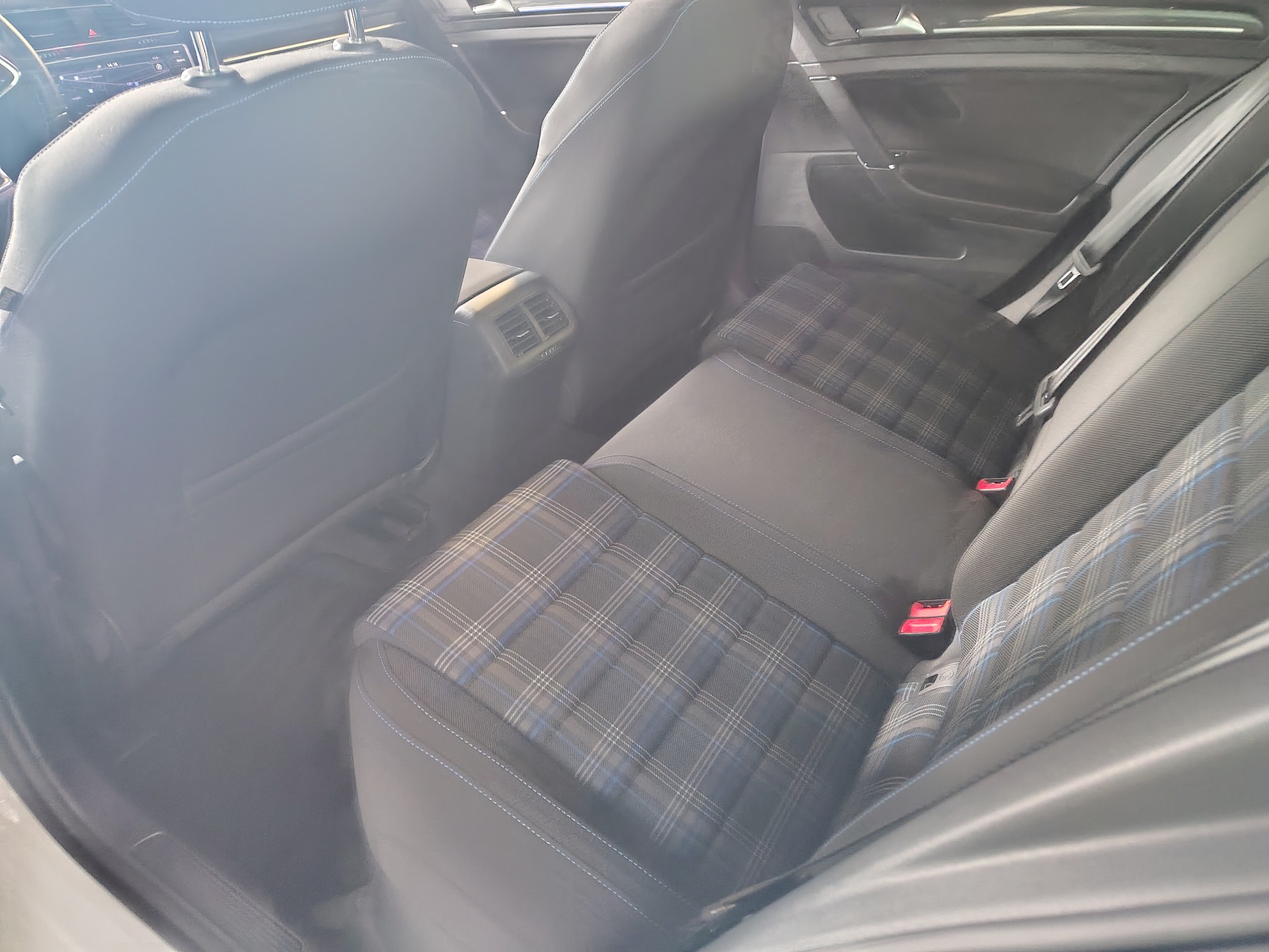 VW Golf 1.4 TSI GTE DSG-image-8