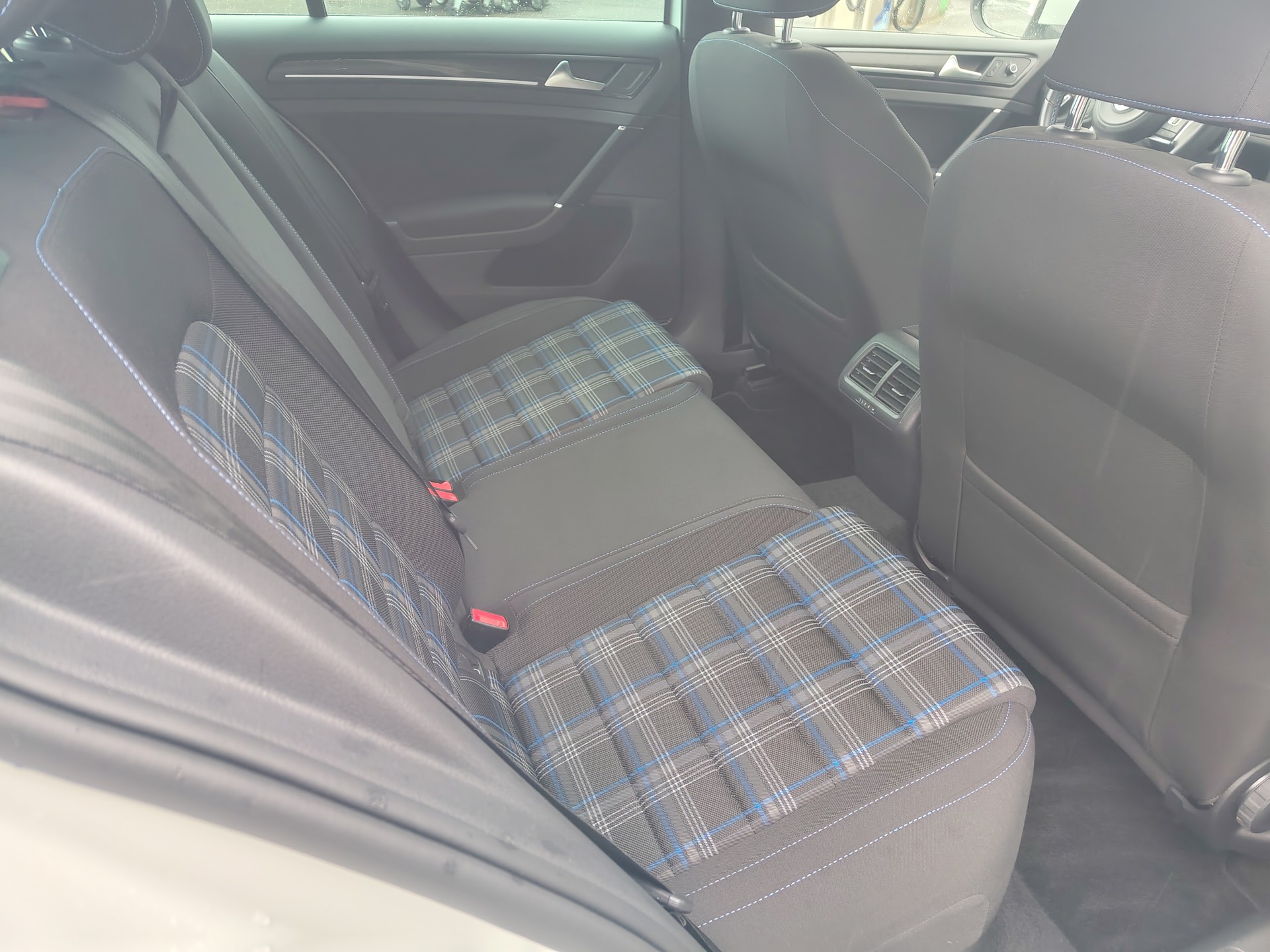 VW Golf 1.4 TSI GTE DSG-image-9