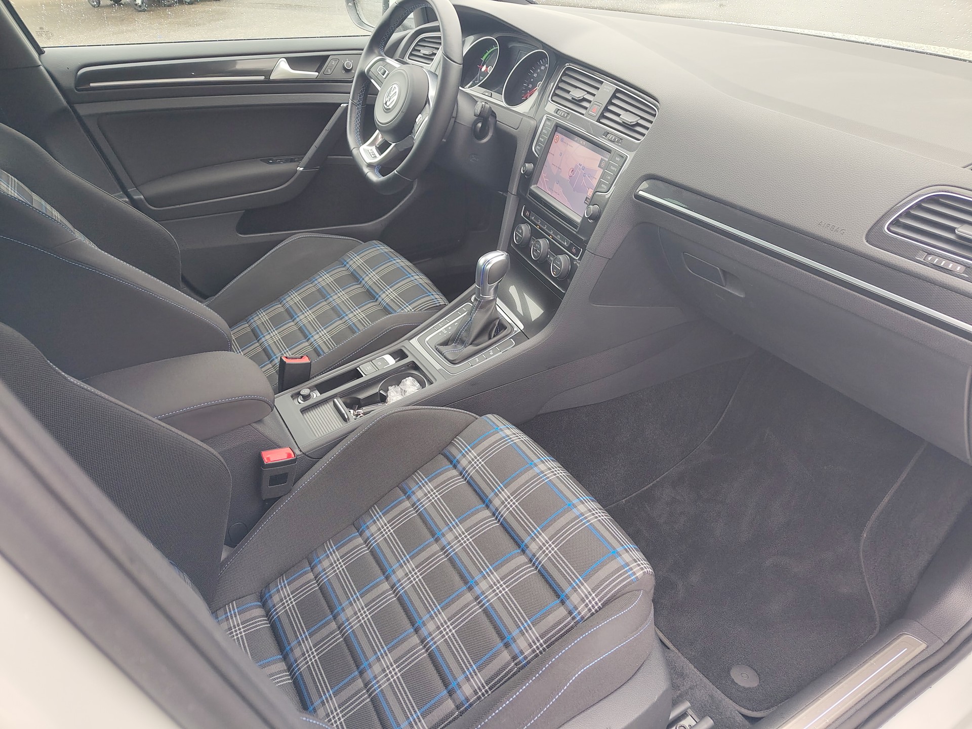 VW Golf 1.4 TSI GTE DSG-image-6