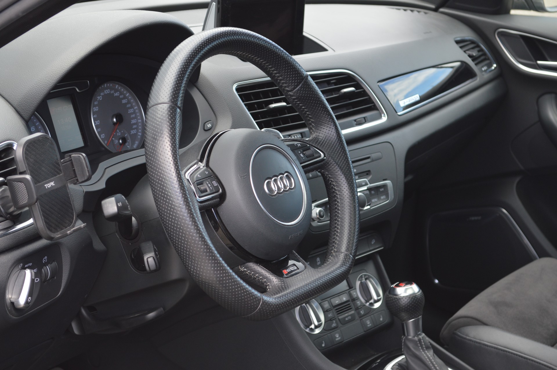AUDI RS Q3 2.5 TFSI quattro S-tronic-image-13