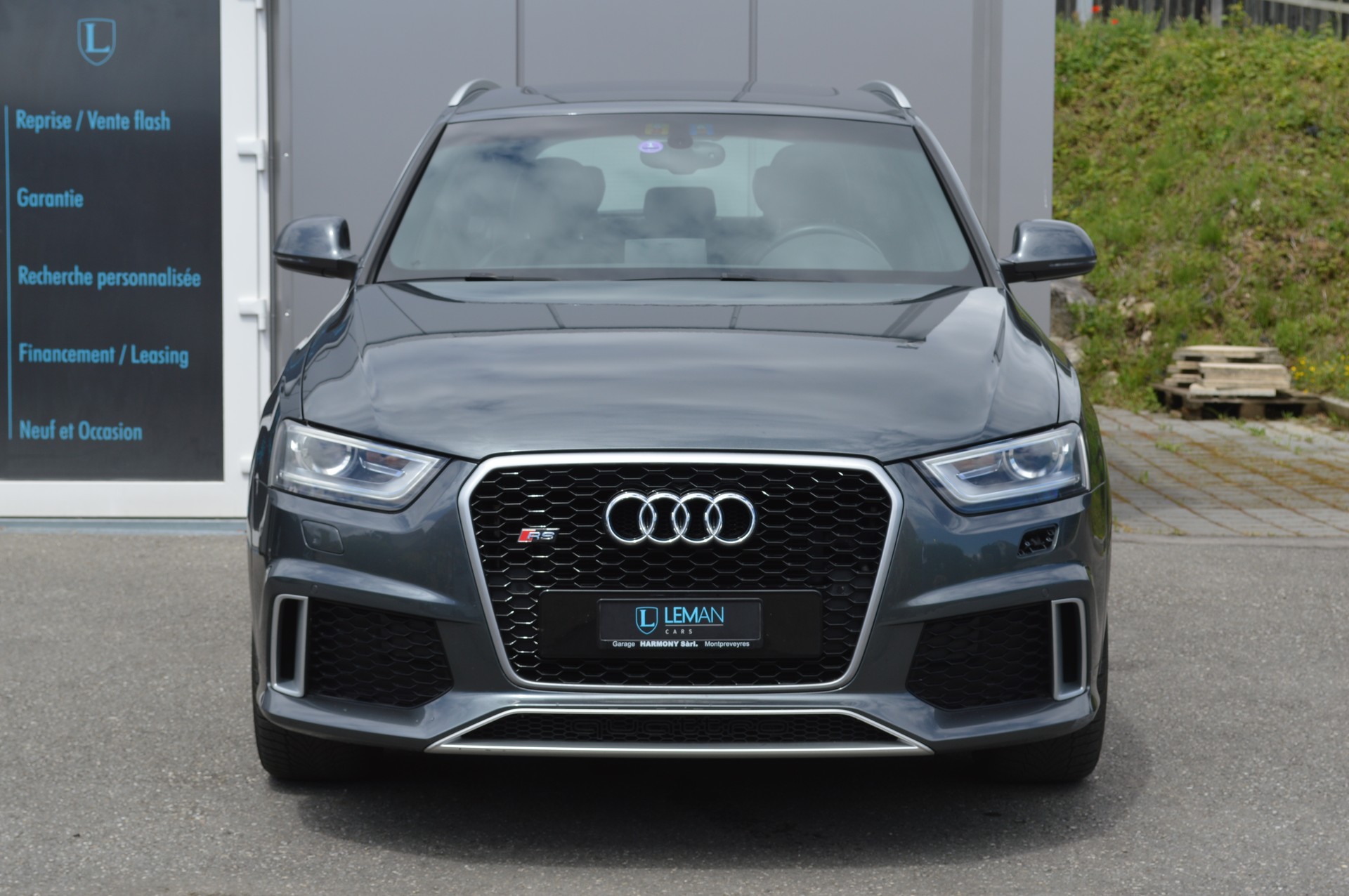 AUDI RS Q3 2.5 TFSI quattro S-tronic-showroom-element-1
