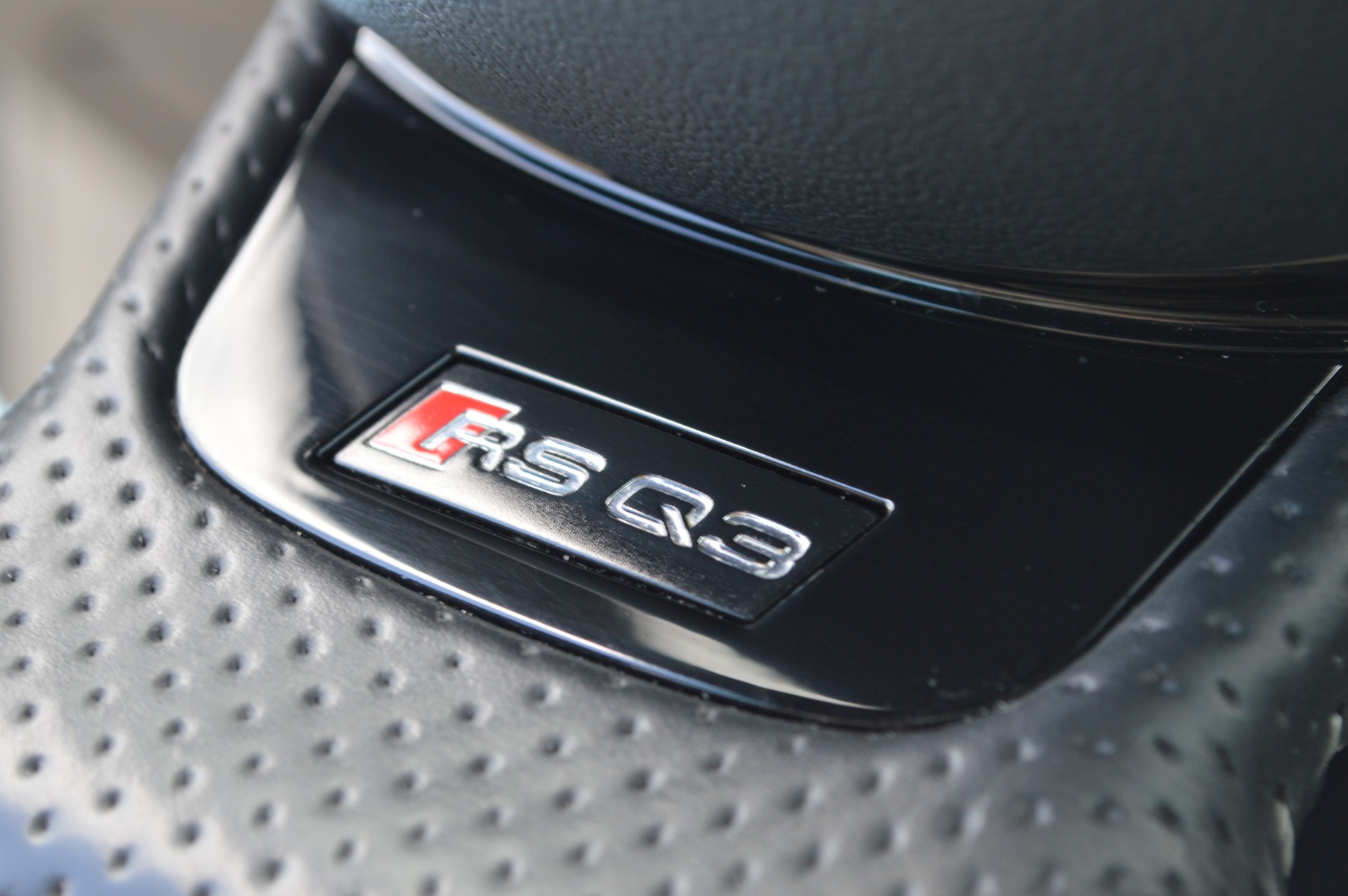AUDI RS Q3 2.5 TFSI quattro S-tronic-image-21