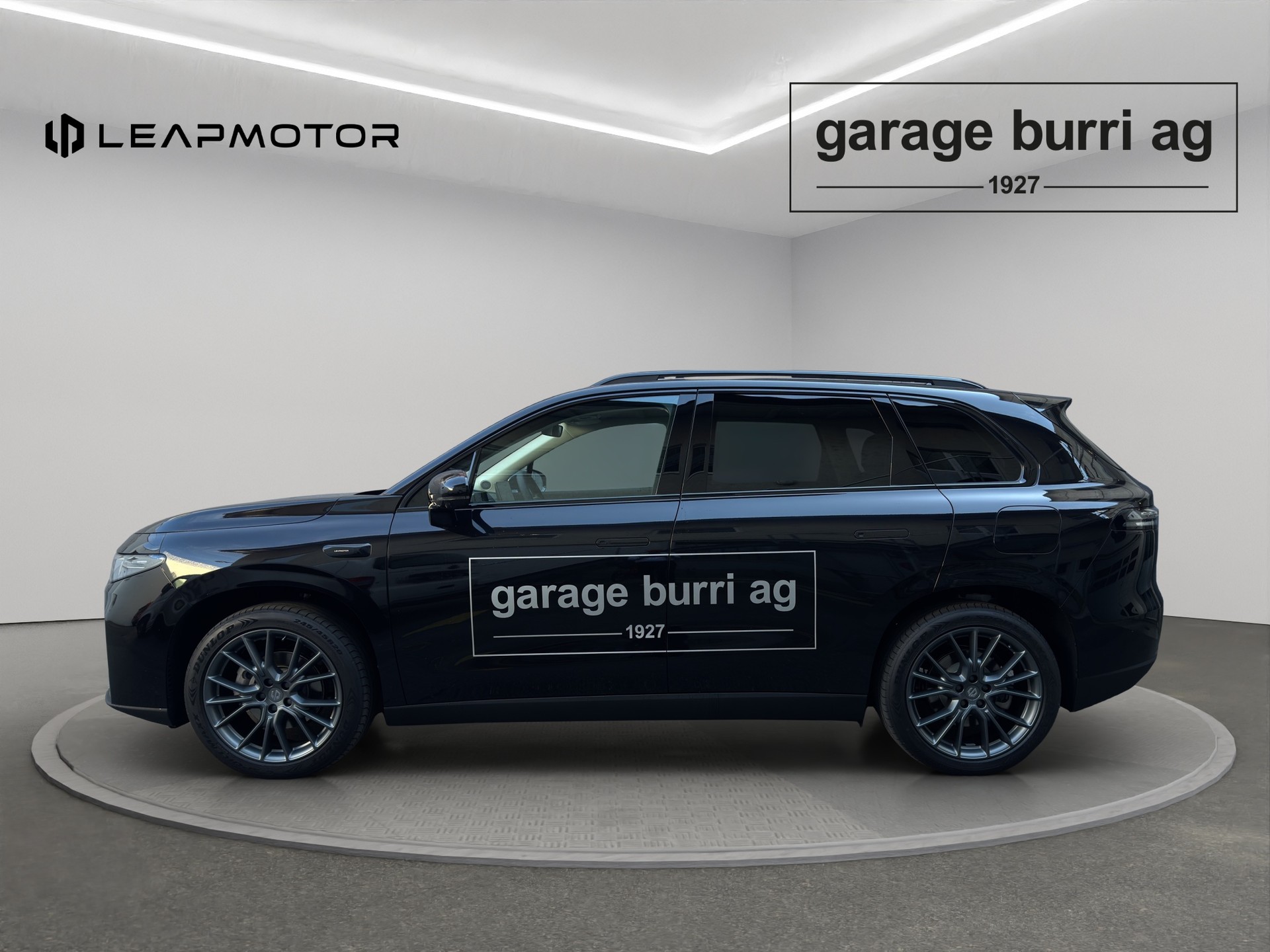 LEAPMOTOR C10 1.5 Hybrid EV-showroom-element-2