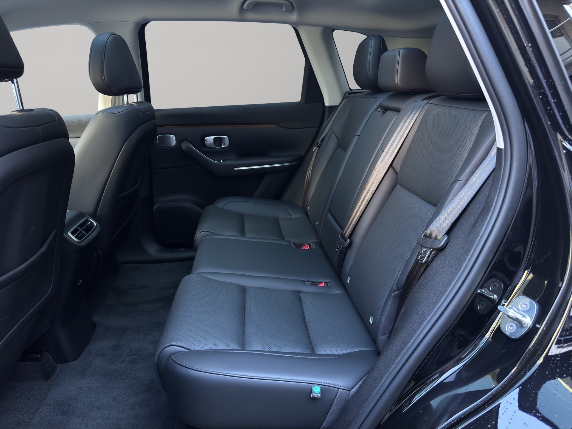 LEAPMOTOR C10 1.5 Hybrid EV-image-17