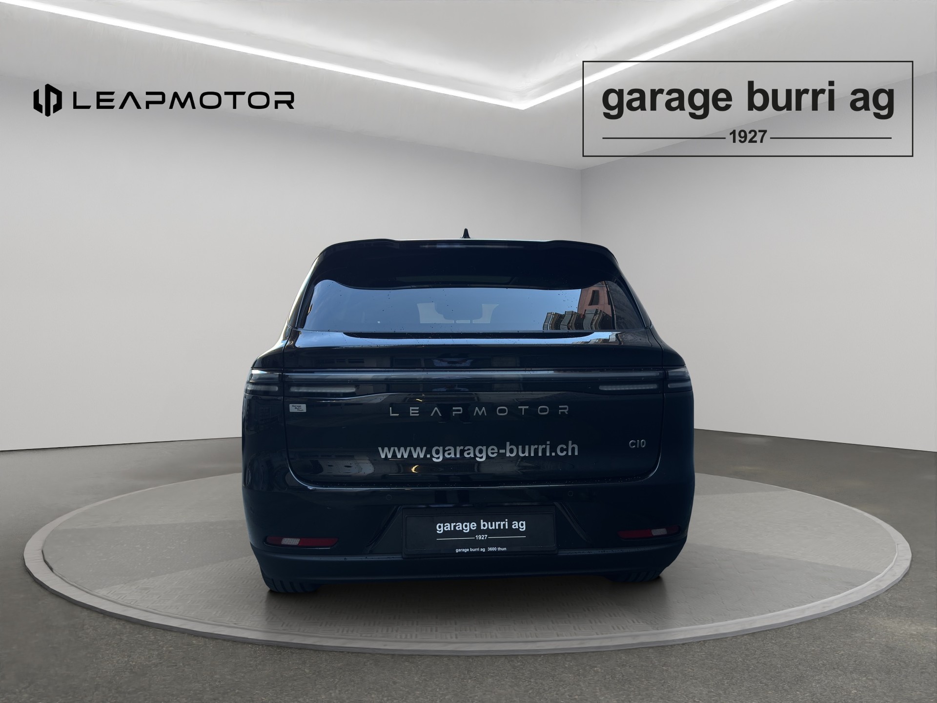 LEAPMOTOR C10 1.5 Hybrid EV-showroom-element-3