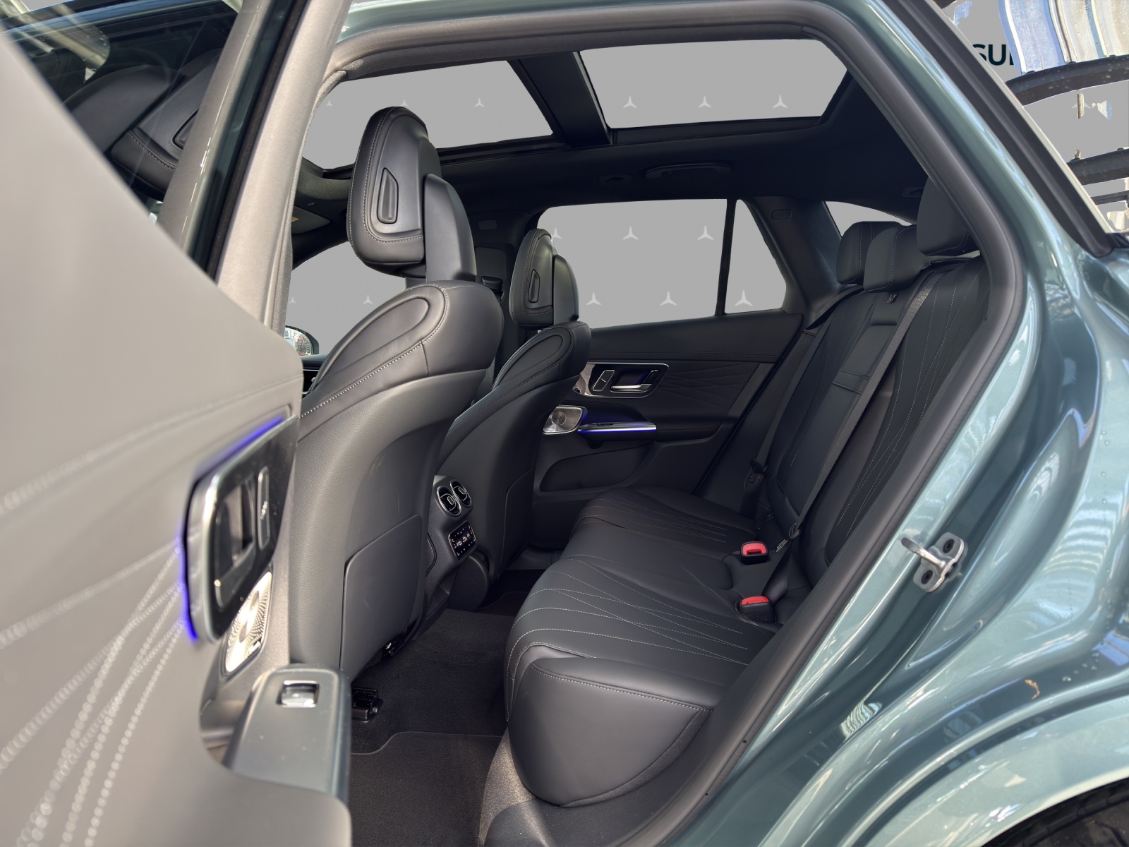 MERCEDES-BENZ GLC 400 e 4Matic EQ Star 9G-Tronic-image-13