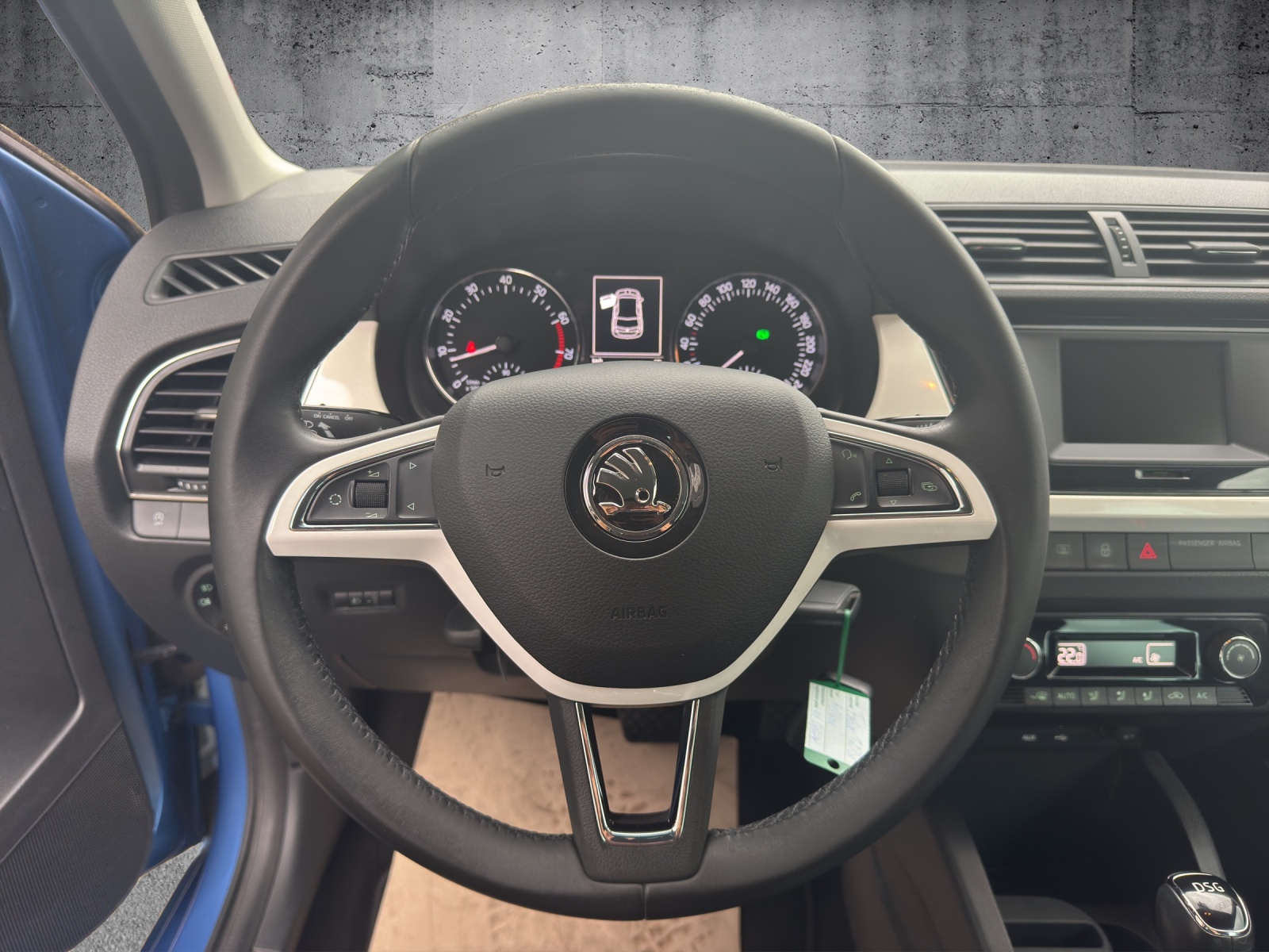 SKODA Fabia 1.2 TSI Ambition DSG-image-12