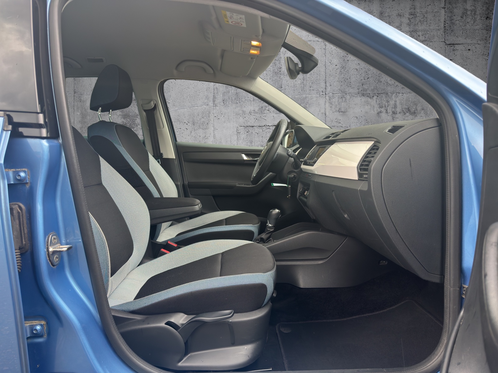 SKODA Fabia 1.2 TSI Ambition DSG-image-11