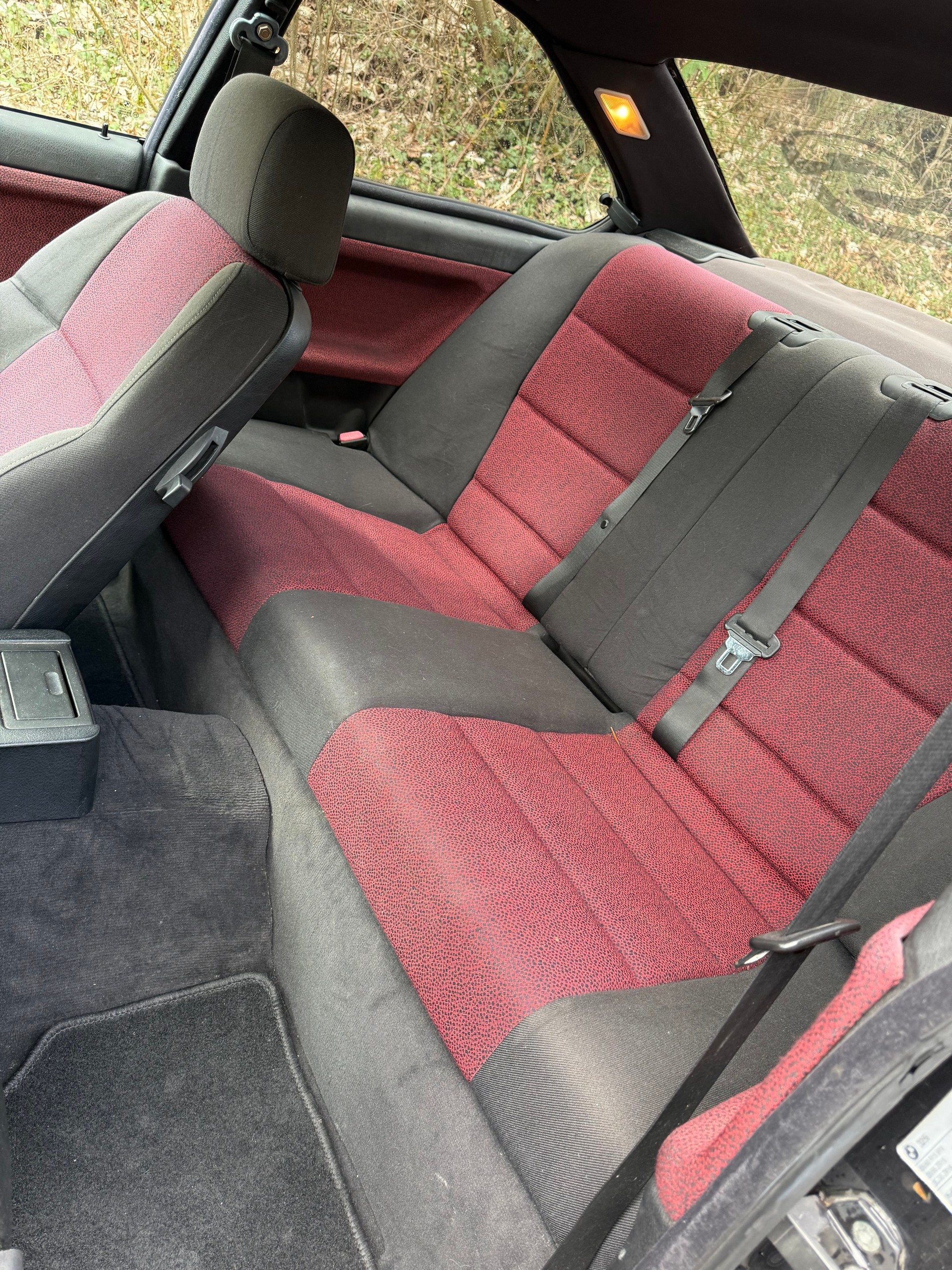 BMW 325i Coupé-image-11