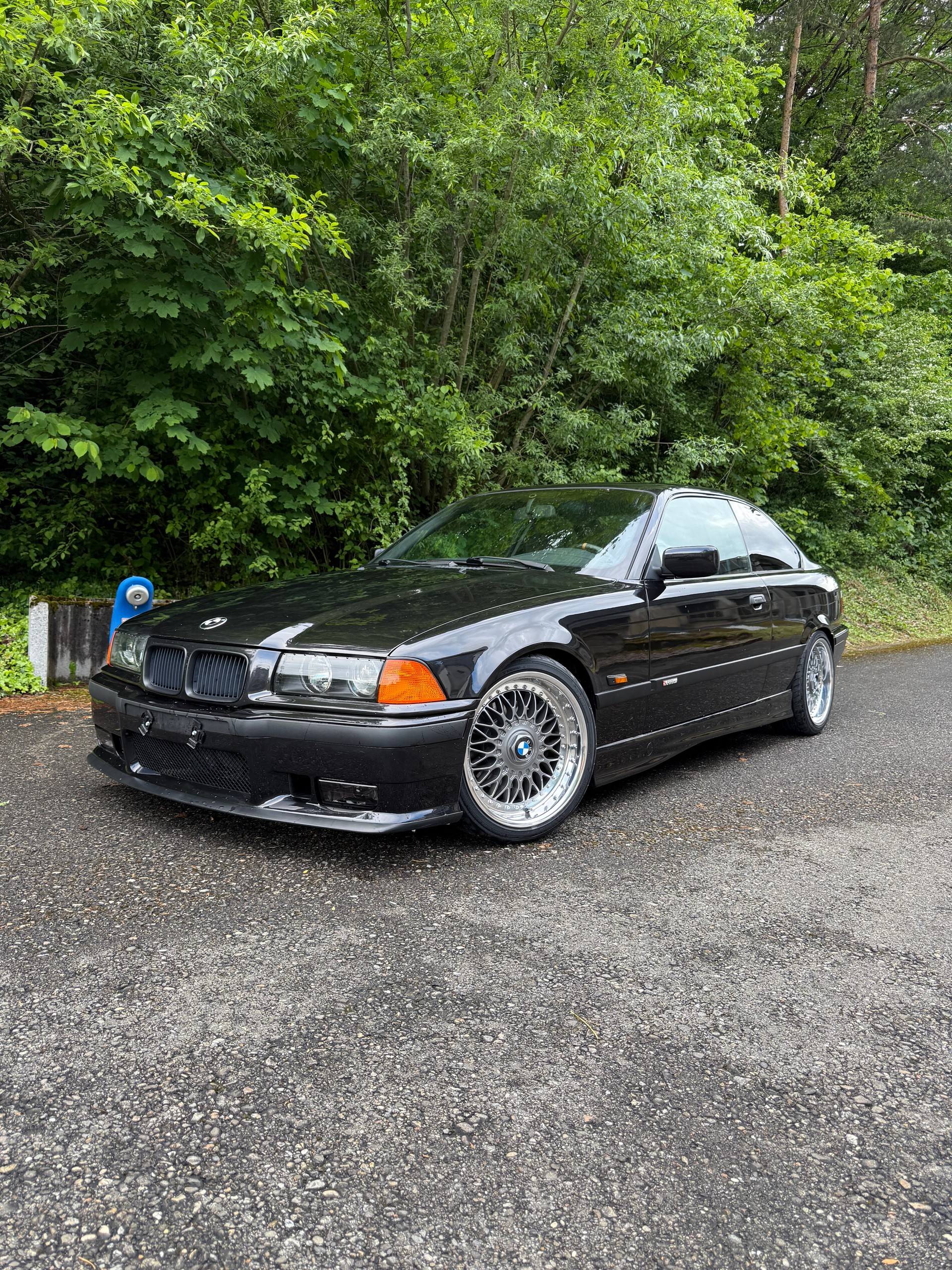 BMW 325i Coupé
