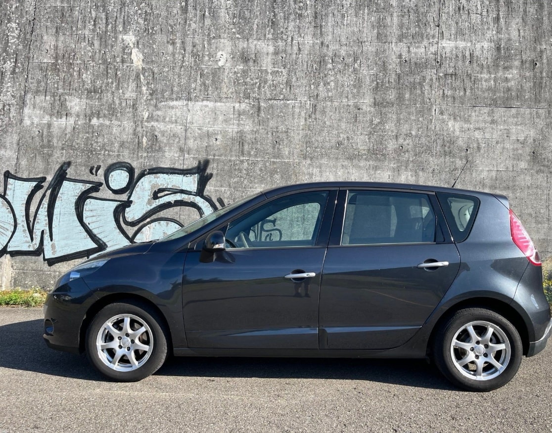 RENAULT Scénic 2.0 16V Expression X-Tronic CVT-image-10