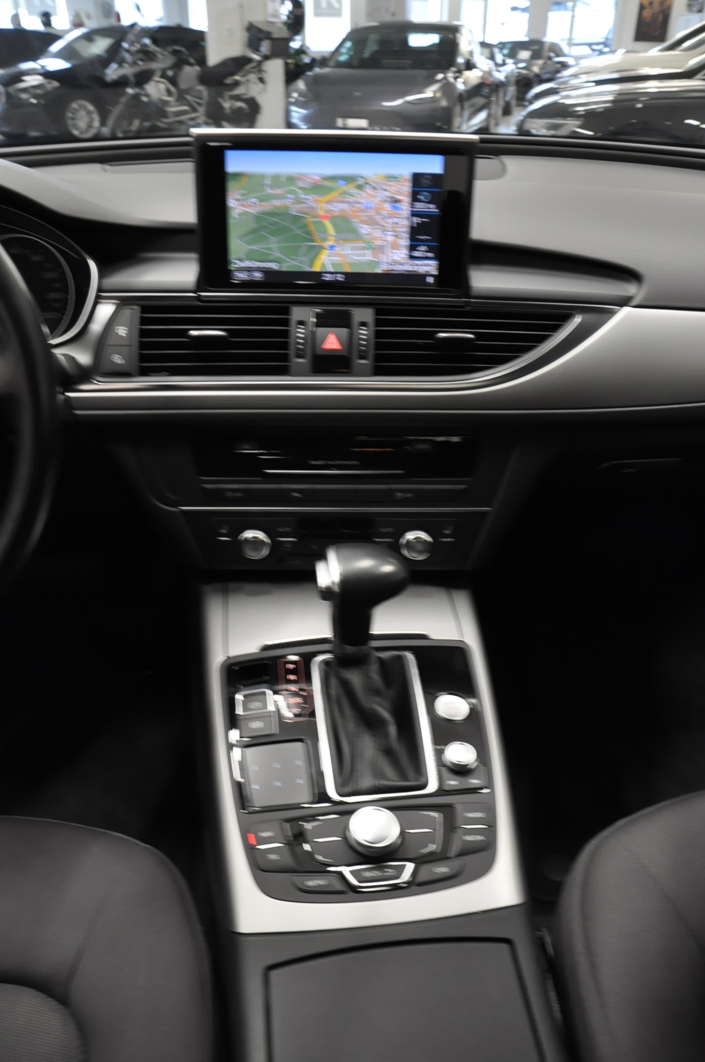 AUDI A6 Limousine 2.0 TDI multitronic-image-18